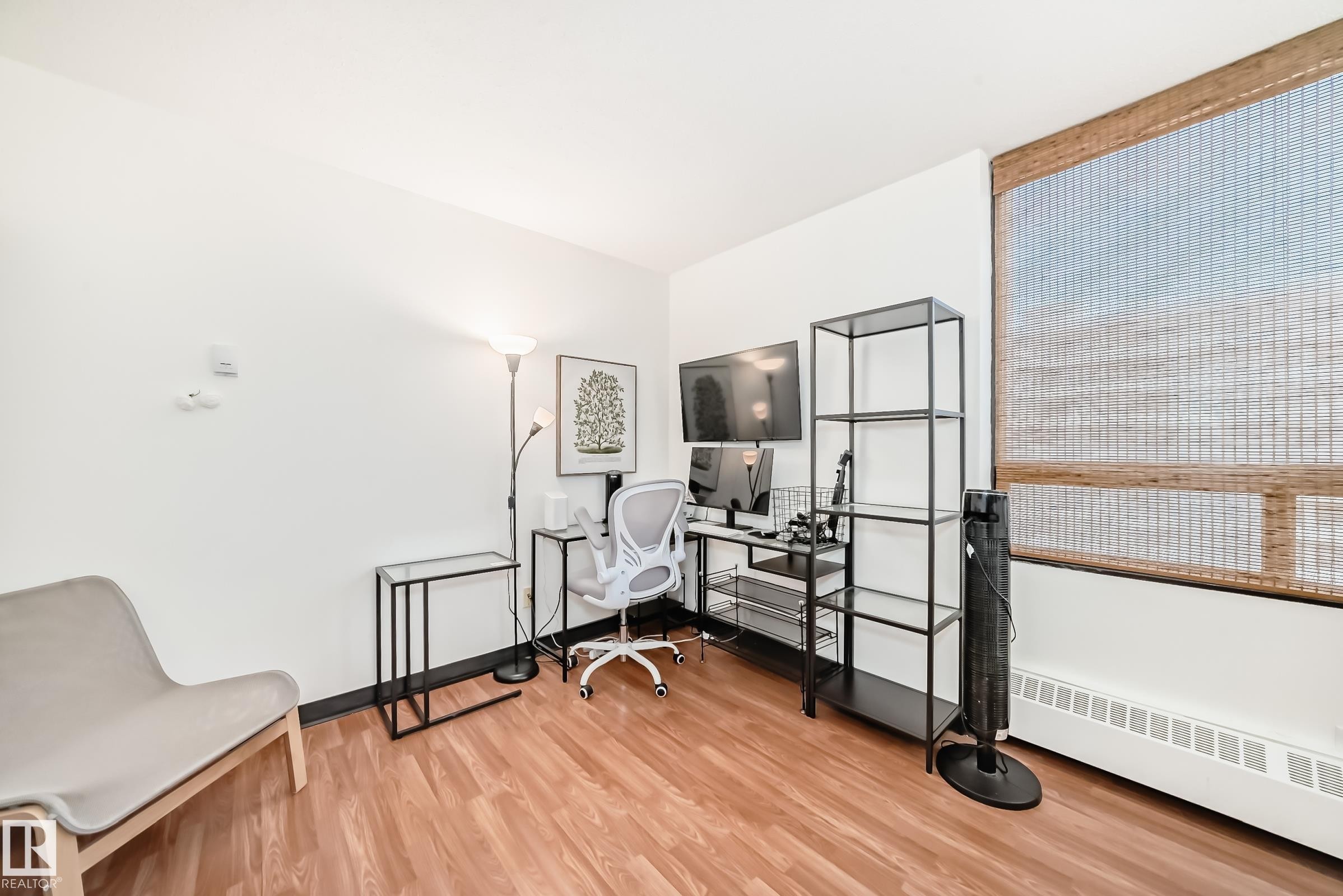 621 10160 114 Street, Edmonton, AB - Indoor Photo Showing Other Room