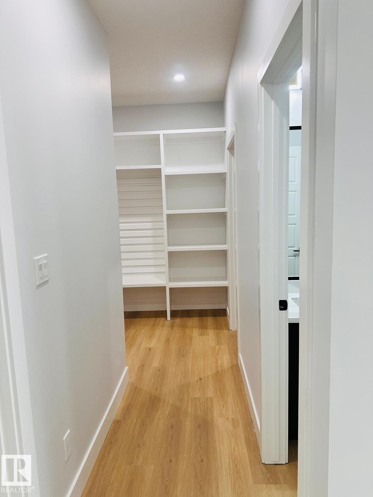 8912 Mayday Way, Edmonton, AB - Indoor