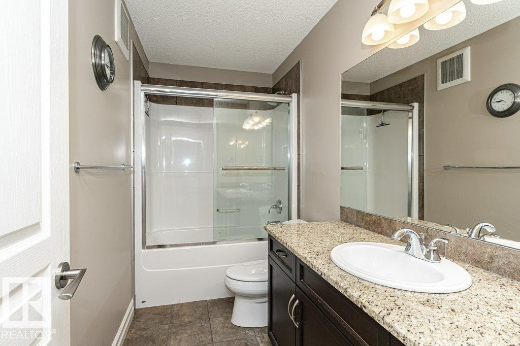 1920 33B Street, Edmonton, AB - Indoor Photo Showing Bathroom