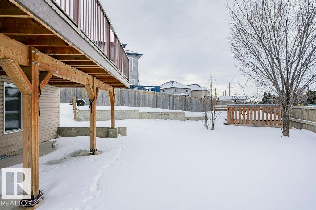 1920 33B Street, Edmonton, AB - Outdoor