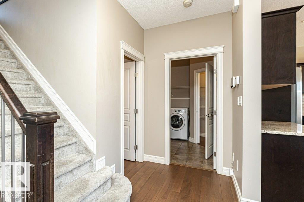 1920 33B Street, Edmonton, AB - Indoor Photo Showing Other Room