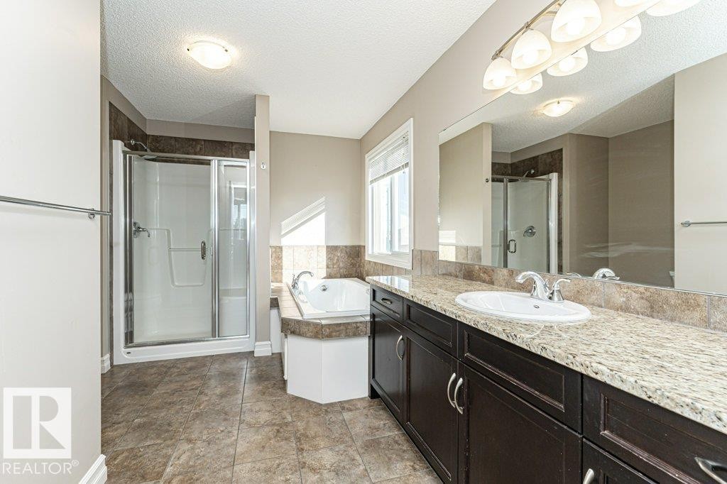 1920 33B Street, Edmonton, AB - Indoor Photo Showing Bathroom