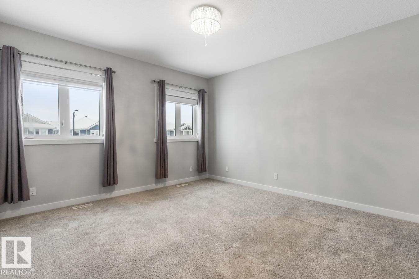 1723 168 Street, Edmonton, AB - Indoor