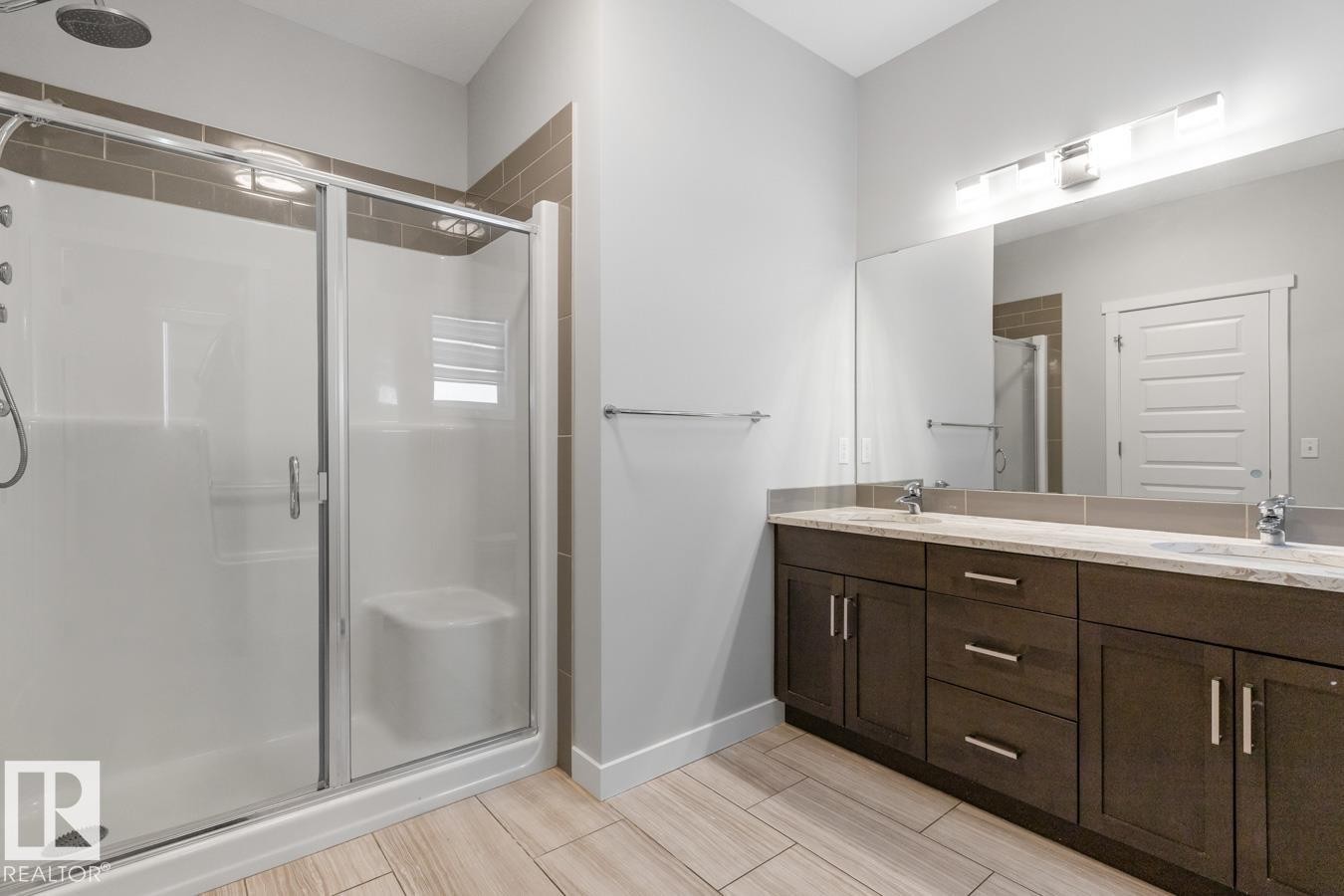 1723 168 Street, Edmonton, AB - Indoor Photo Showing Bathroom