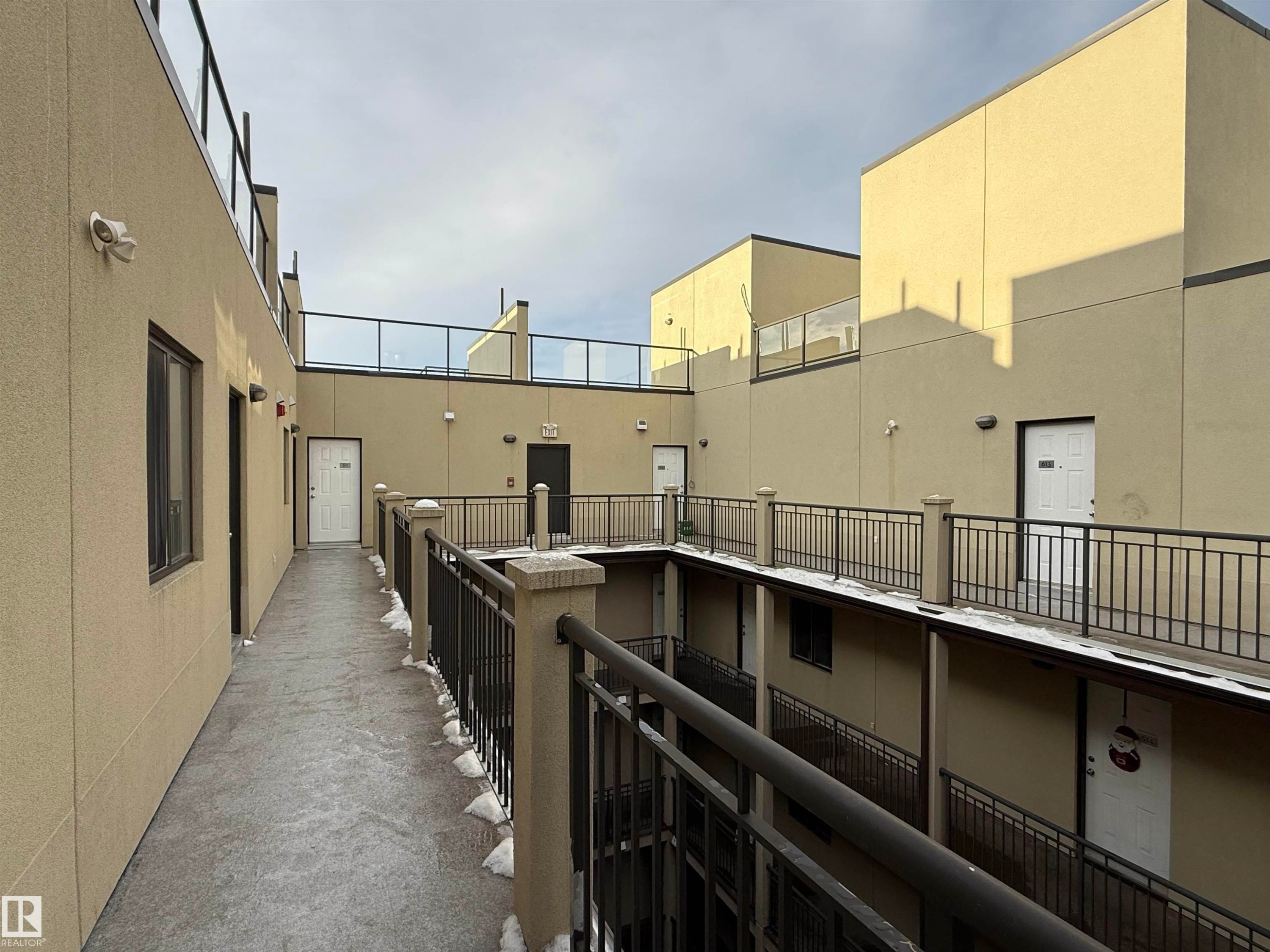 611 11425 105 Avenue, Edmonton, AB - Outdoor With Exterior