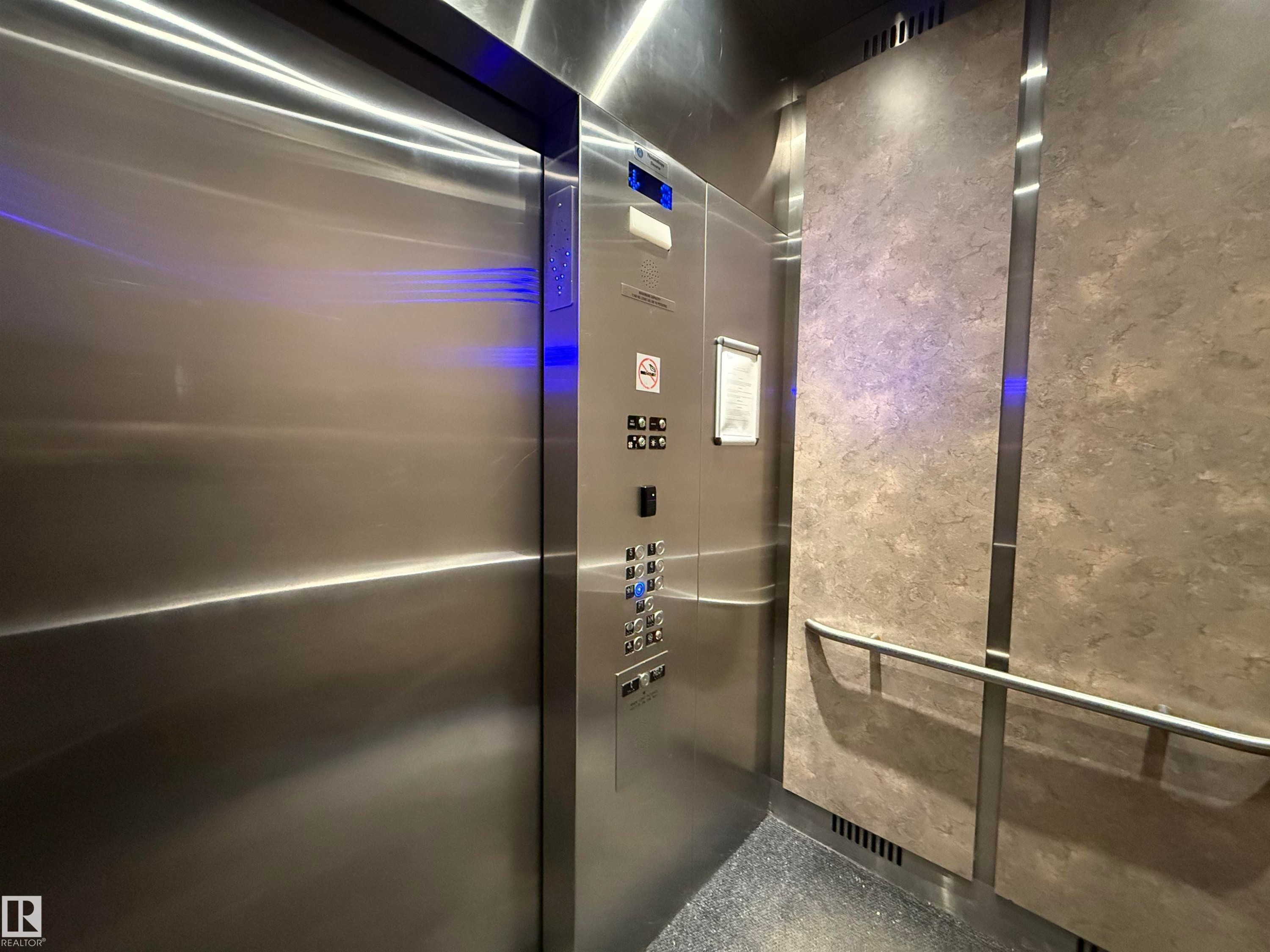 611 11425 105 Avenue, Edmonton, AB - Indoor