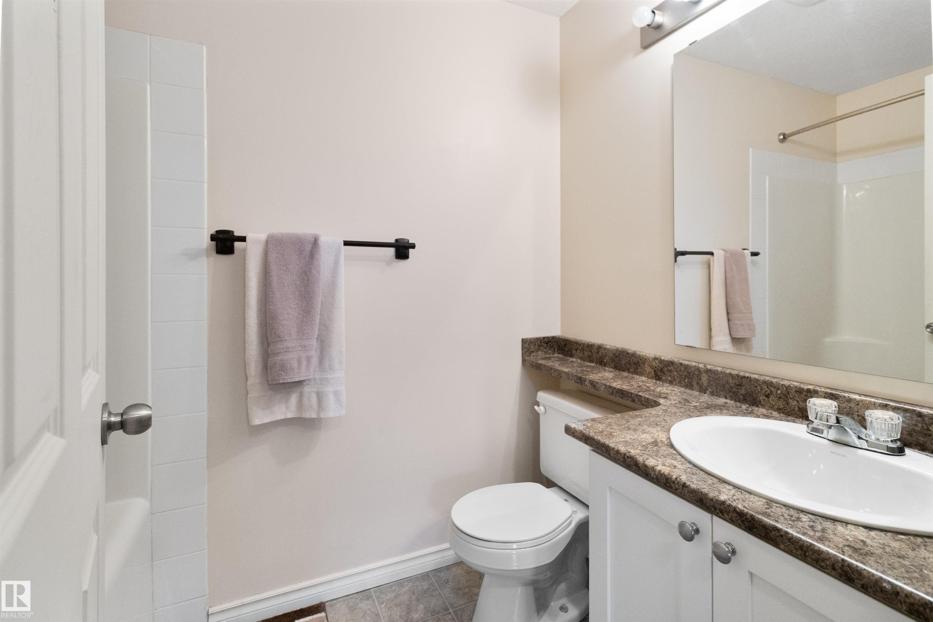 312 155 Edwards Drive, Edmonton, AB - Indoor Photo Showing Bathroom