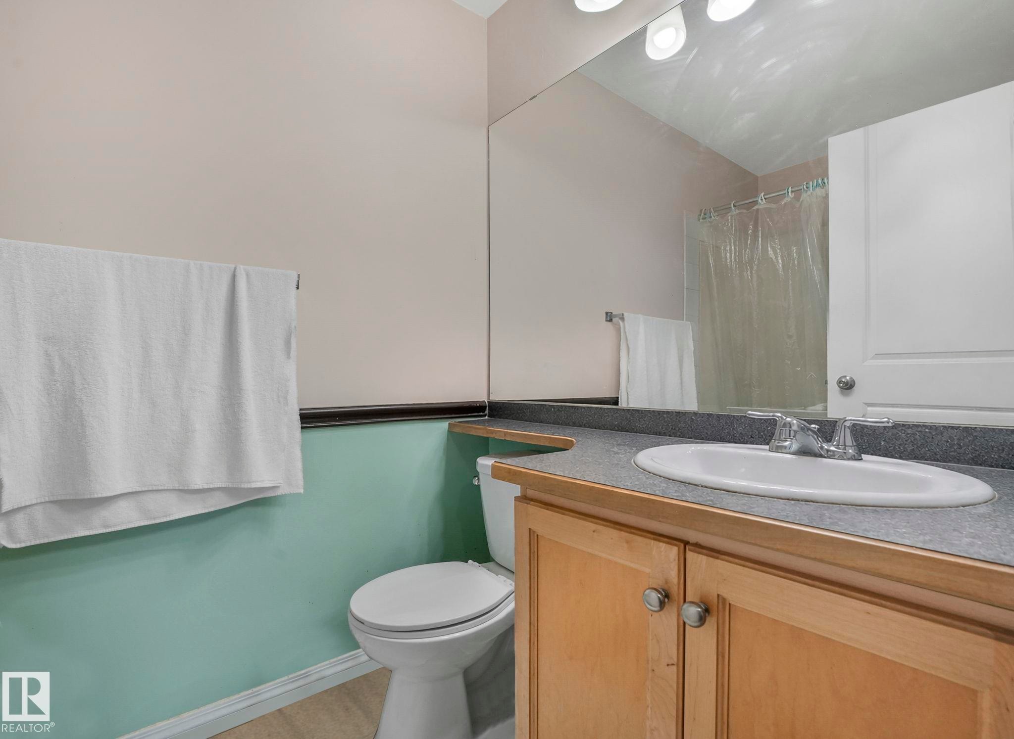 210 245 Edwards Drive, Edmonton, AB - Indoor Photo Showing Bathroom