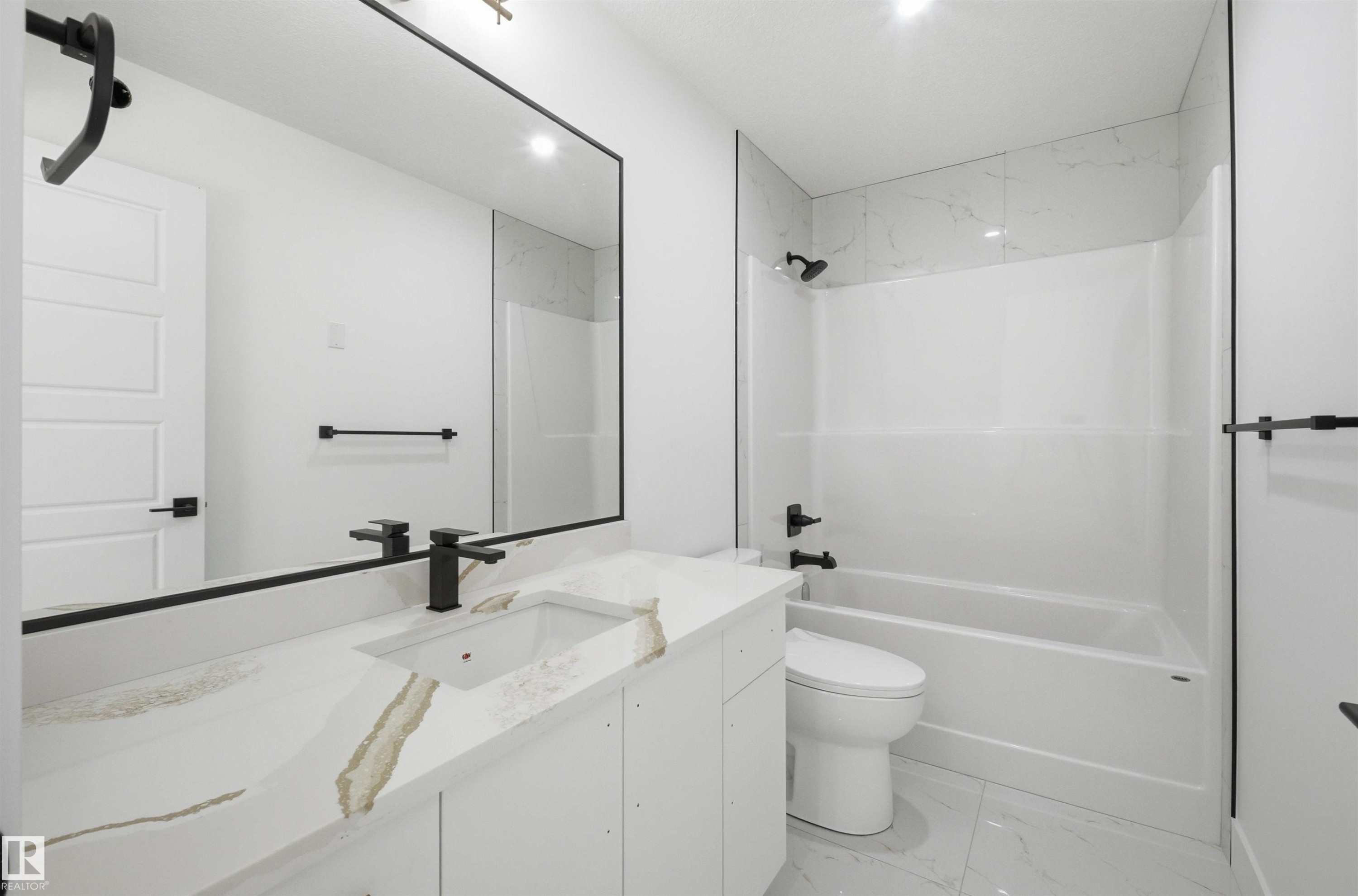 65 Silverstone Drive, Stony Plain, AB - Indoor Photo Showing Bathroom