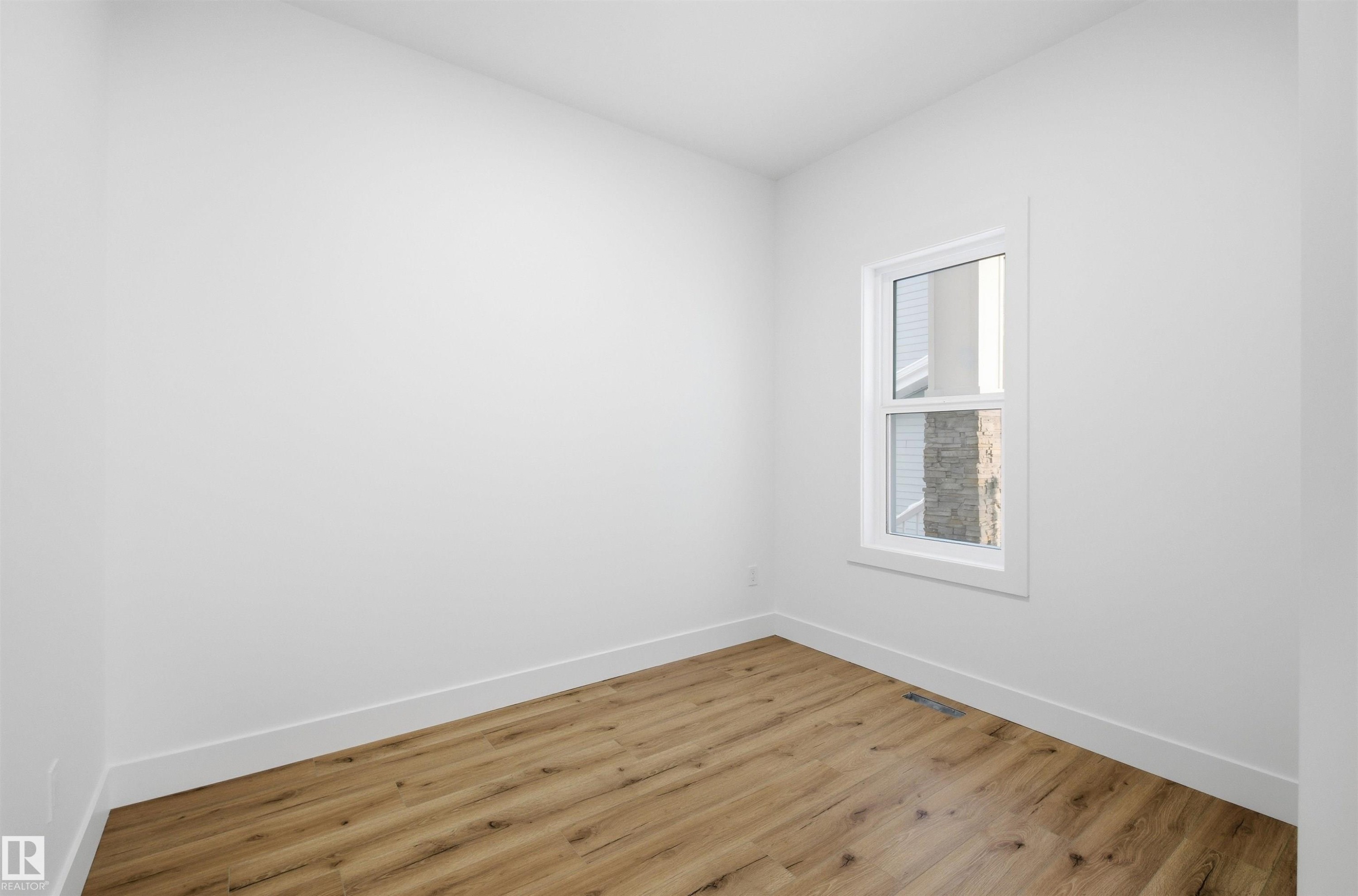 65 Silverstone Drive, Stony Plain, AB - Indoor Photo Showing Other Room