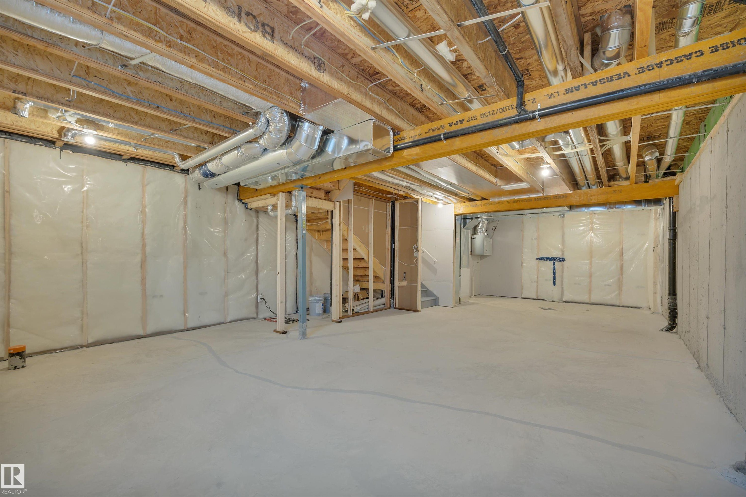 5742 Hawthorn Common, Edmonton, AB - Indoor Photo Showing Basement