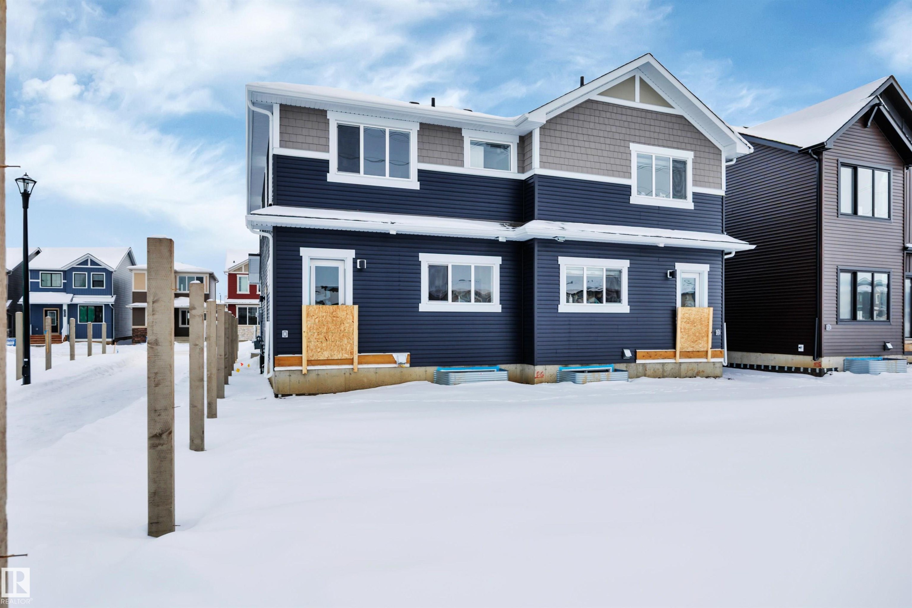 5742 Hawthorn Common, Edmonton, AB - Outdoor With Facade