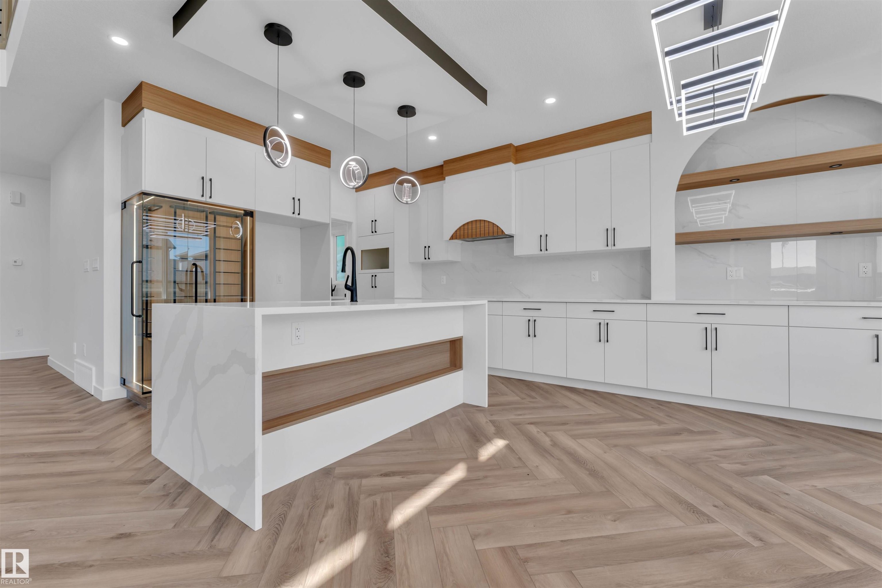 123 Lilac Close, Leduc, AB - Indoor Photo Showing Kitchen With Upgraded Kitchen