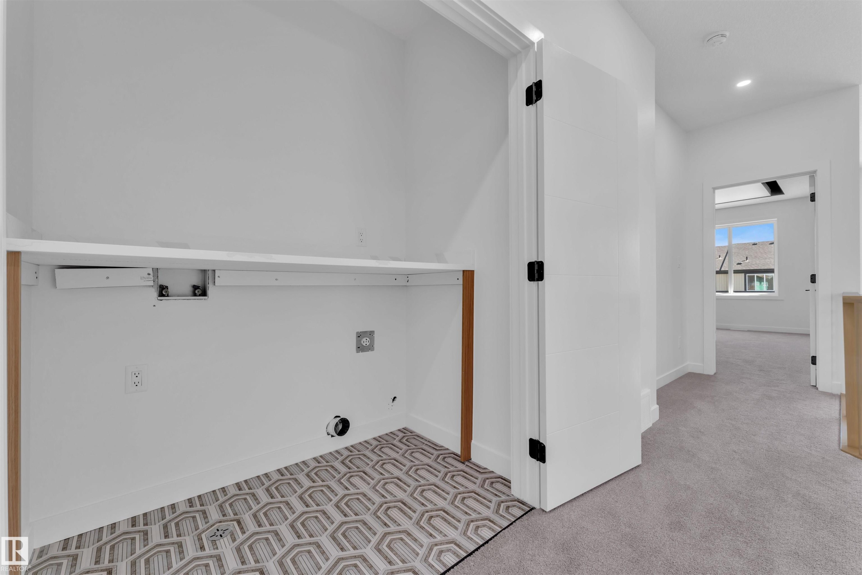 123 Lilac Close, Leduc, AB - Indoor Photo Showing Other Room