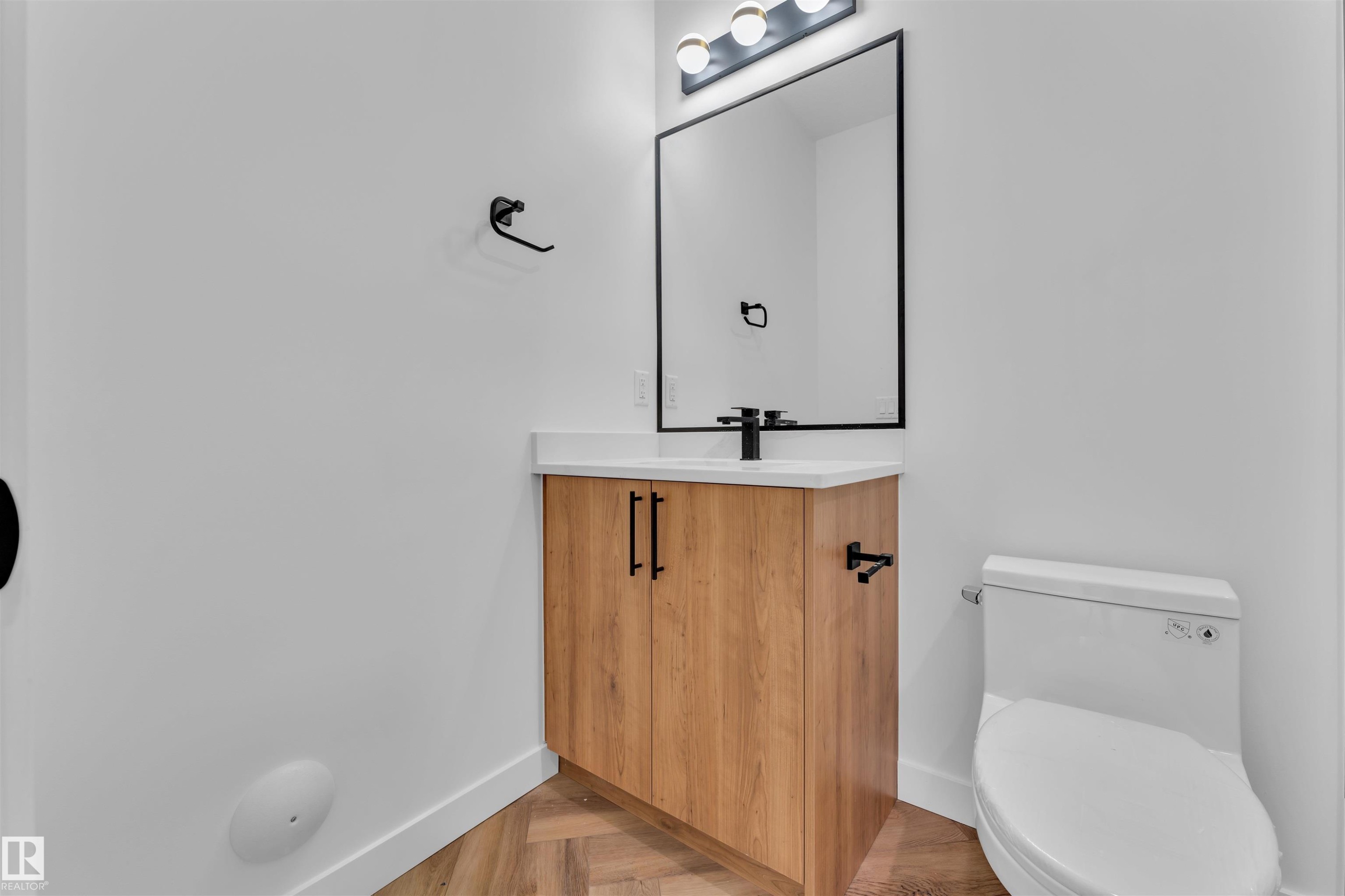 121 Lilac Close, Leduc, AB - Indoor Photo Showing Bathroom