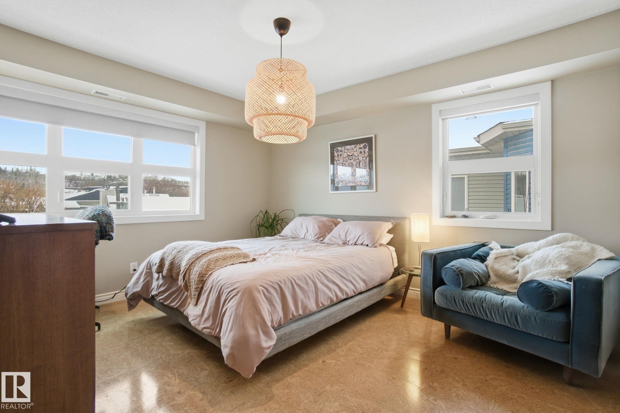 Bedroom featuring multiple windows - 301 9603 98 Avenue, Edmonton, AB - Indoor Photo Showing Bedroom