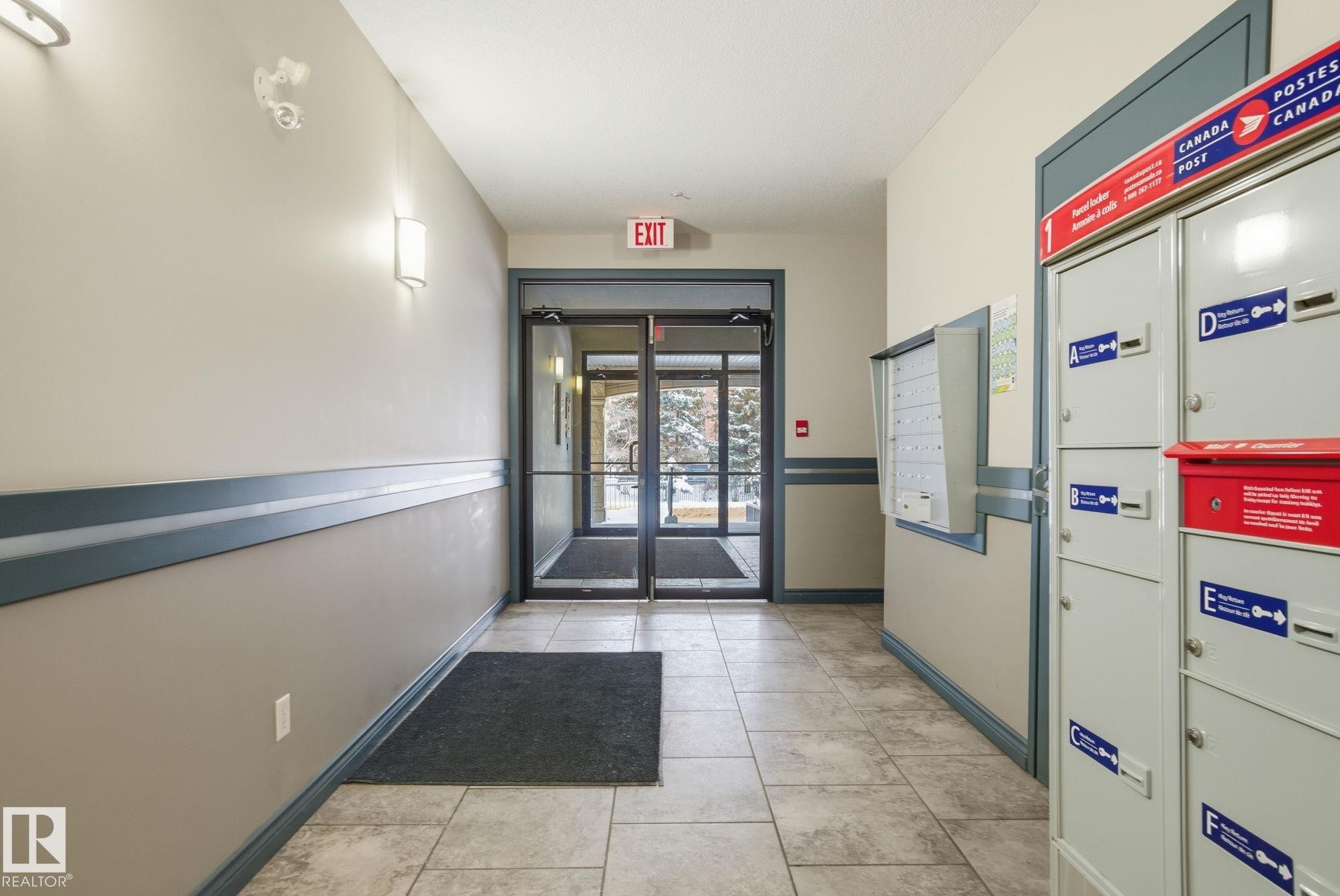 View of community lobby - 301 9603 98 Avenue, Edmonton, AB - Indoor
