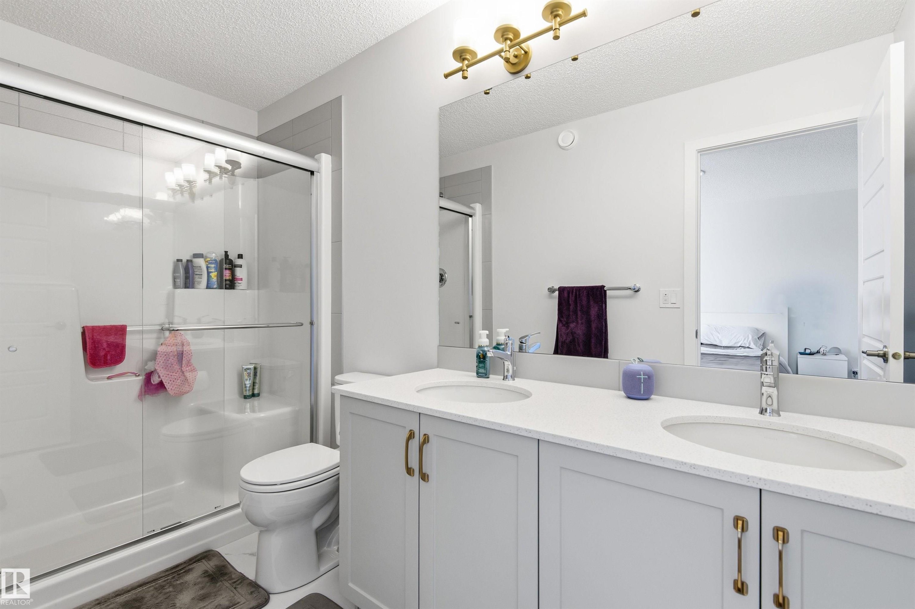 656 35 Street, Edmonton, AB - Indoor Photo Showing Bathroom