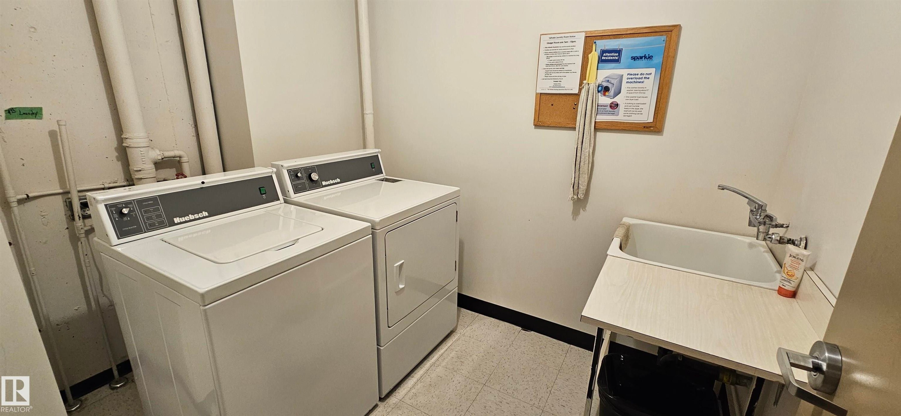 906 11307 99 Avenue, Edmonton, AB - Indoor Photo Showing Laundry Room