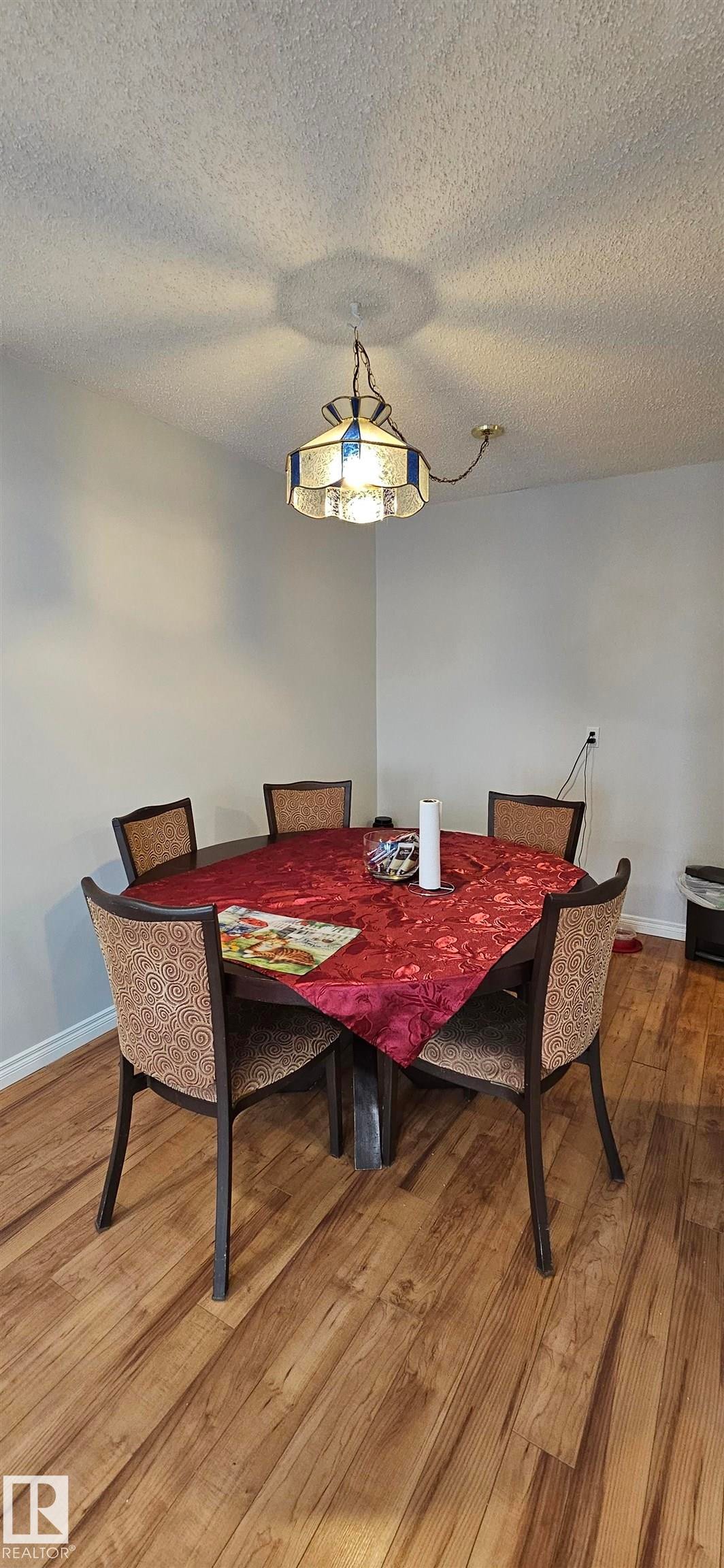 906 11307 99 Avenue, Edmonton, AB - Indoor Photo Showing Dining Room