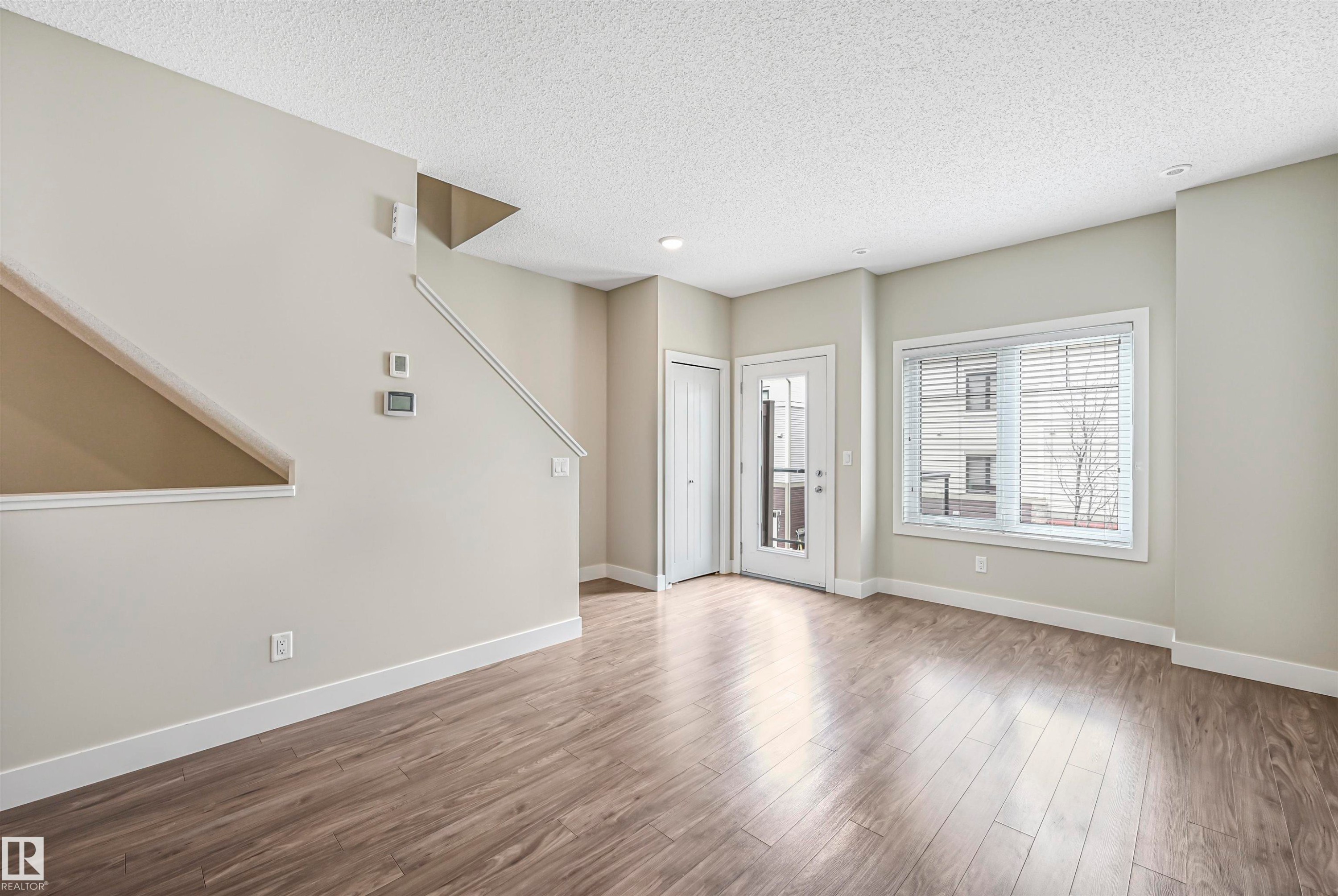 102 804 Welsh Drive, Edmonton, AB - Indoor Photo Showing Other Room