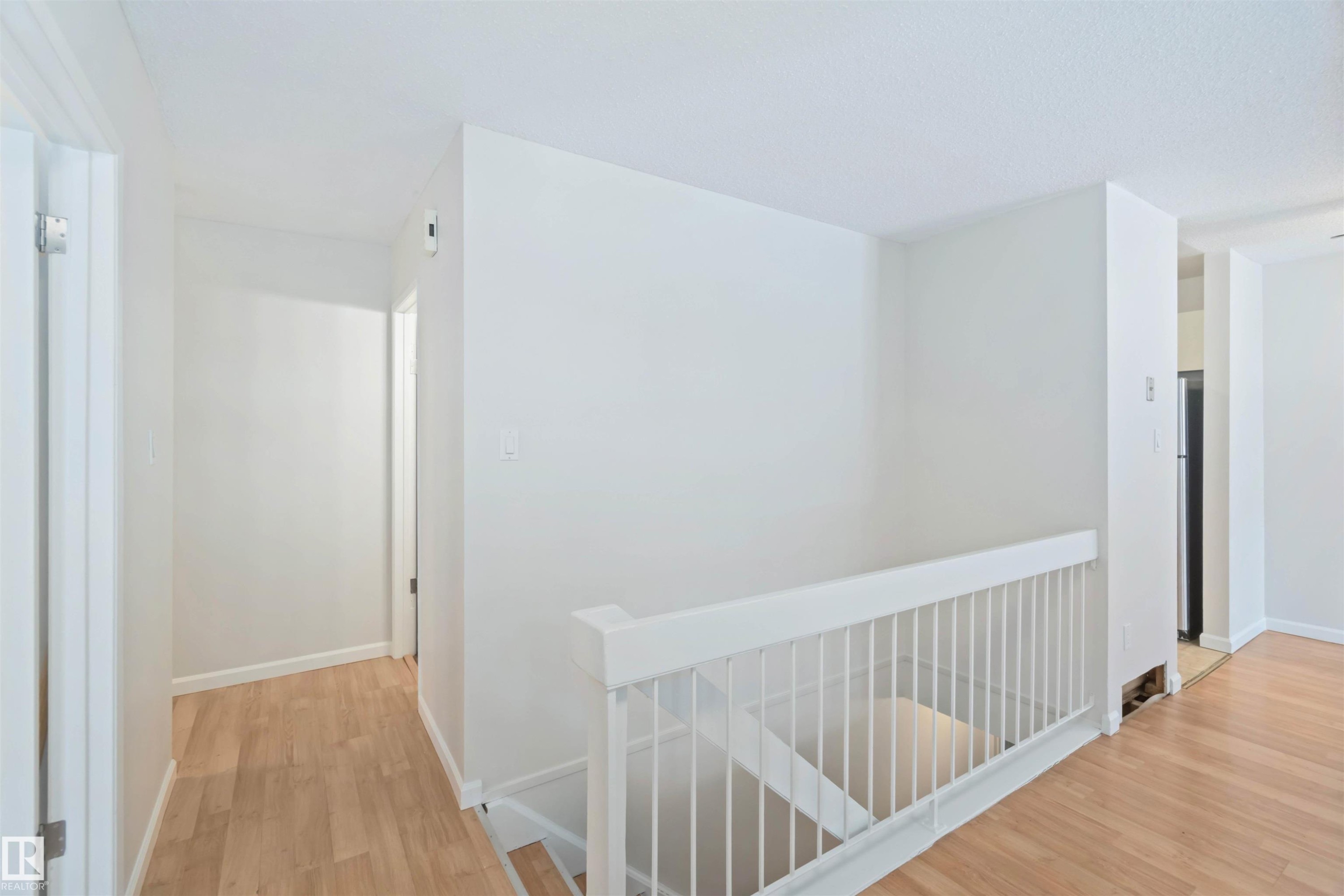 7026 Mill Woods Road S, Edmonton, AB - Indoor Photo Showing Other Room