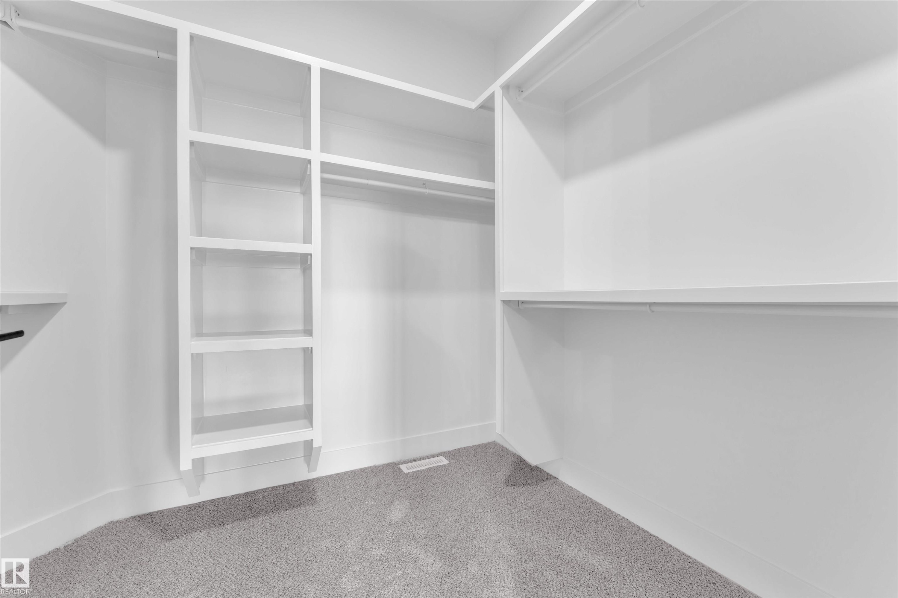 22835 80 Avenue, Edmonton, AB - Indoor With Storage