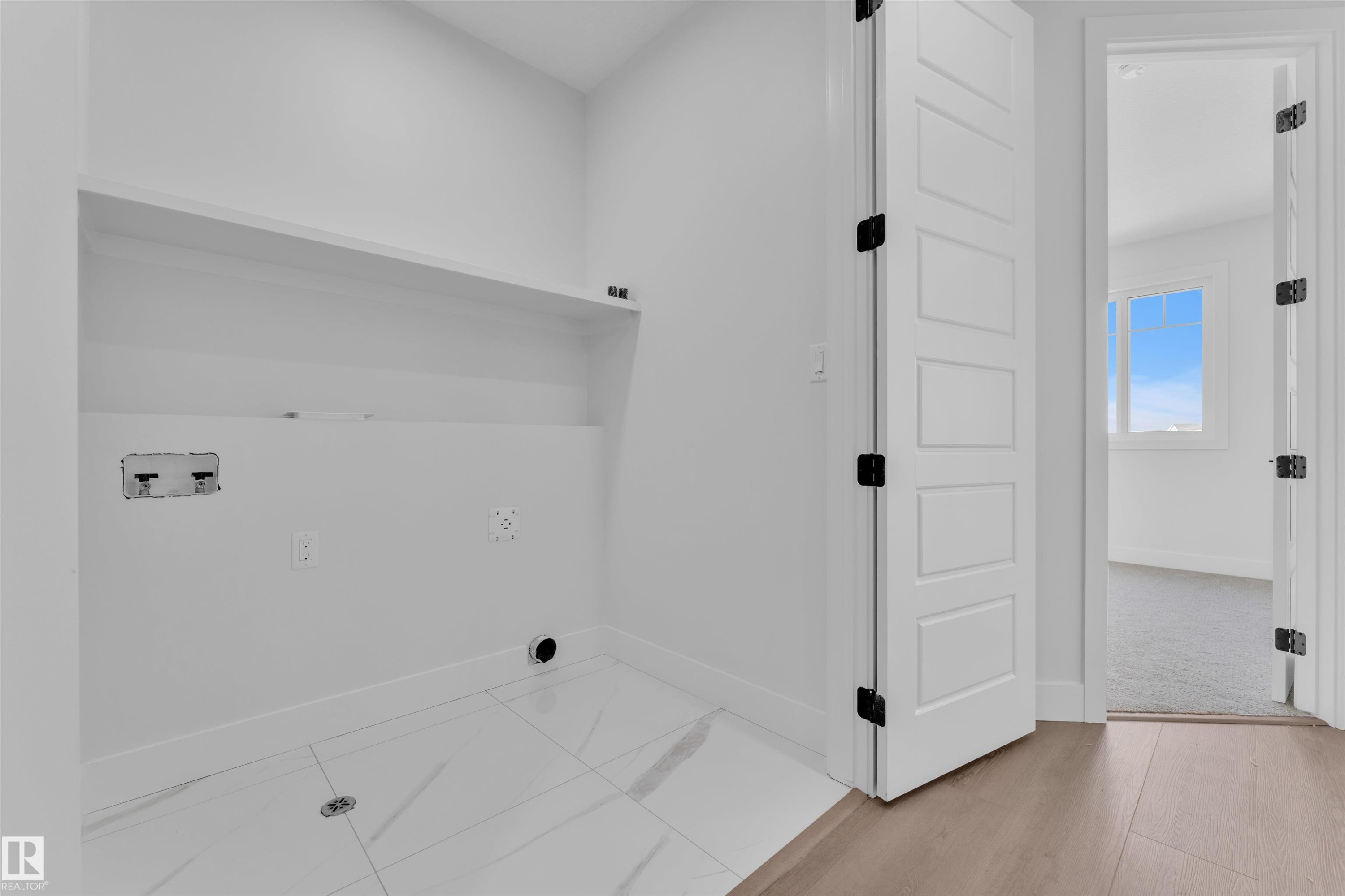 22835 80 Avenue, Edmonton, AB - Indoor Photo Showing Other Room