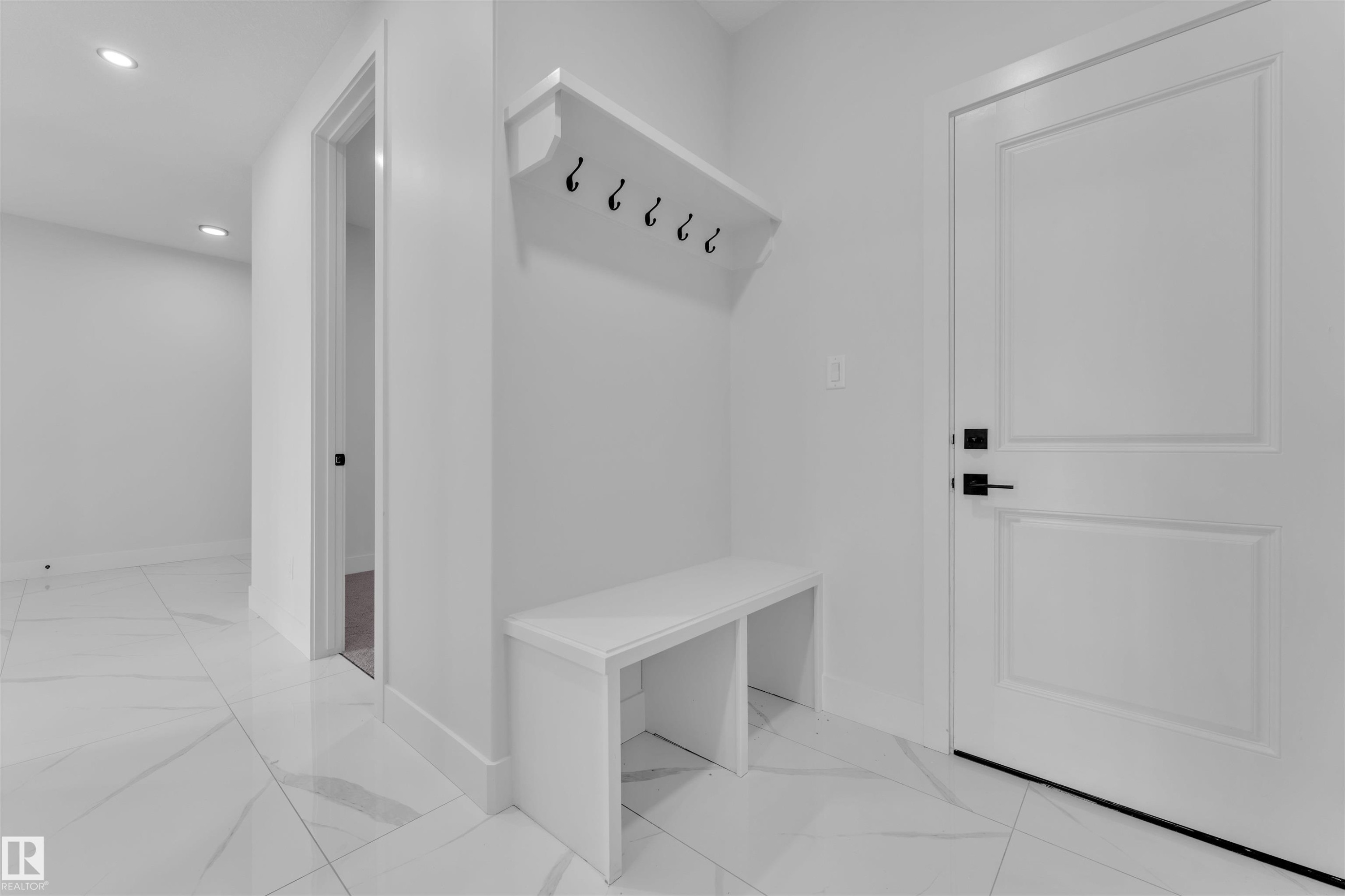 22835 80 Avenue, Edmonton, AB - Indoor Photo Showing Other Room