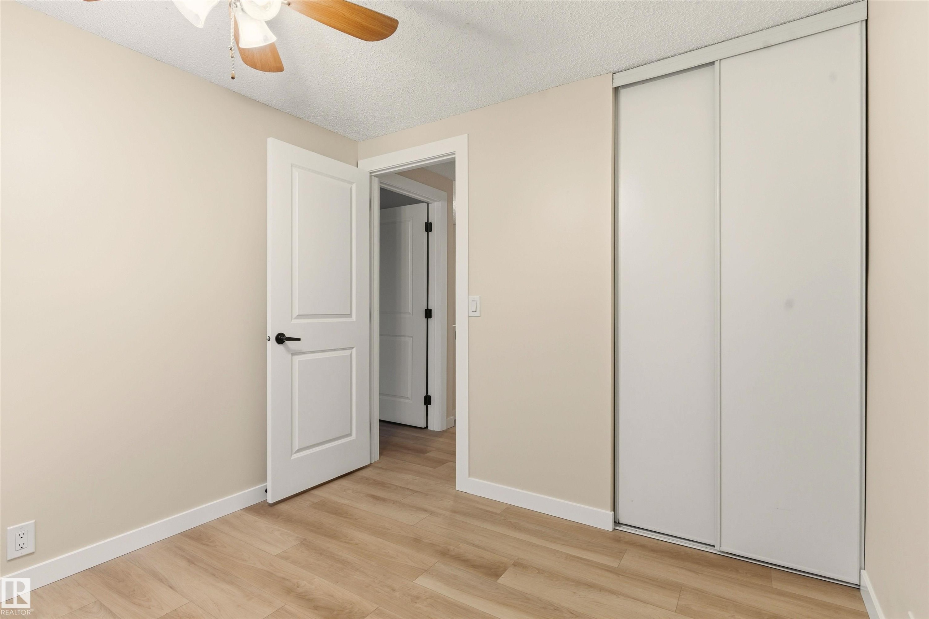 12 1411 Mill Woods Road E, Edmonton, AB - Indoor Photo Showing Other Room