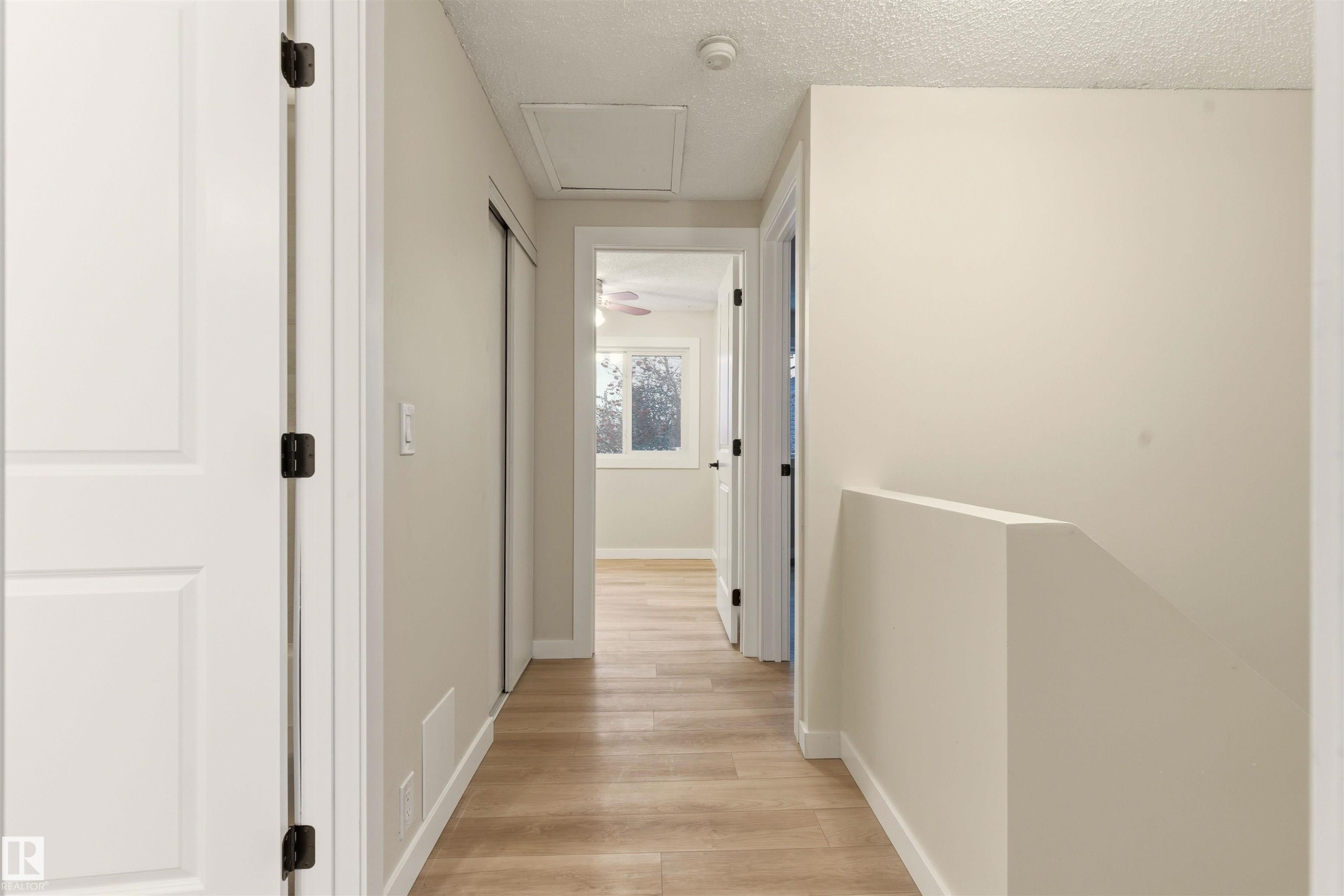 12 1411 Mill Woods Road E, Edmonton, AB - Indoor Photo Showing Other Room