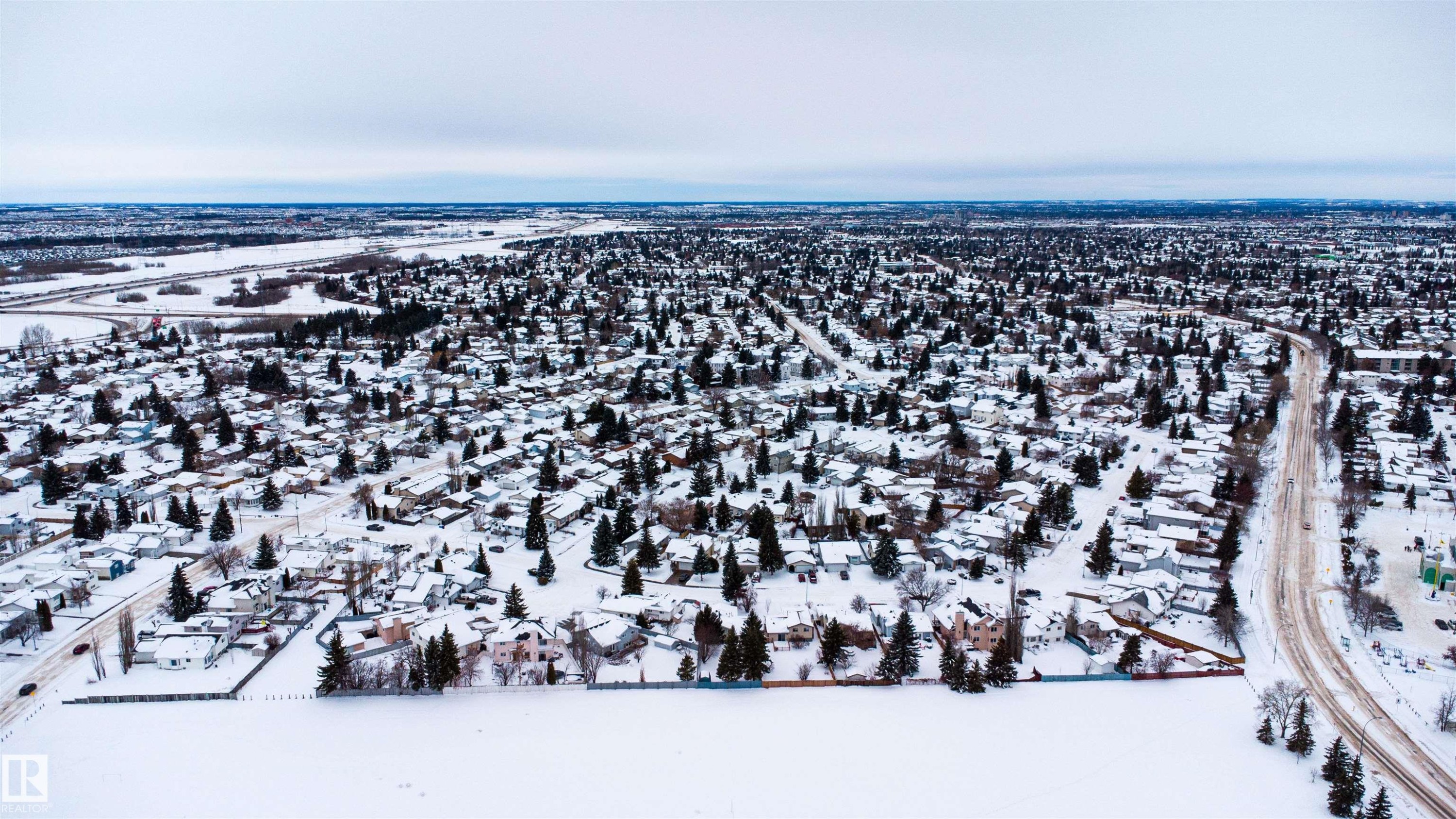 12 1411 Mill Woods Road E, Edmonton, AB - Outdoor With View