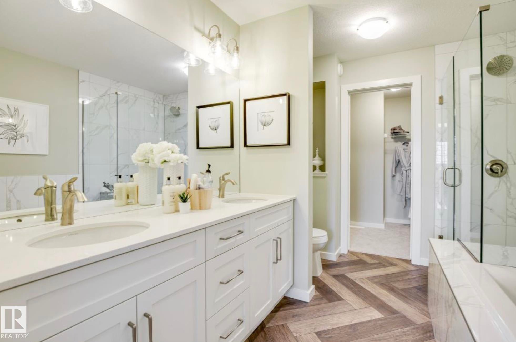 2356 Muckleplum Way, Edmonton, AB - Indoor Photo Showing Bathroom