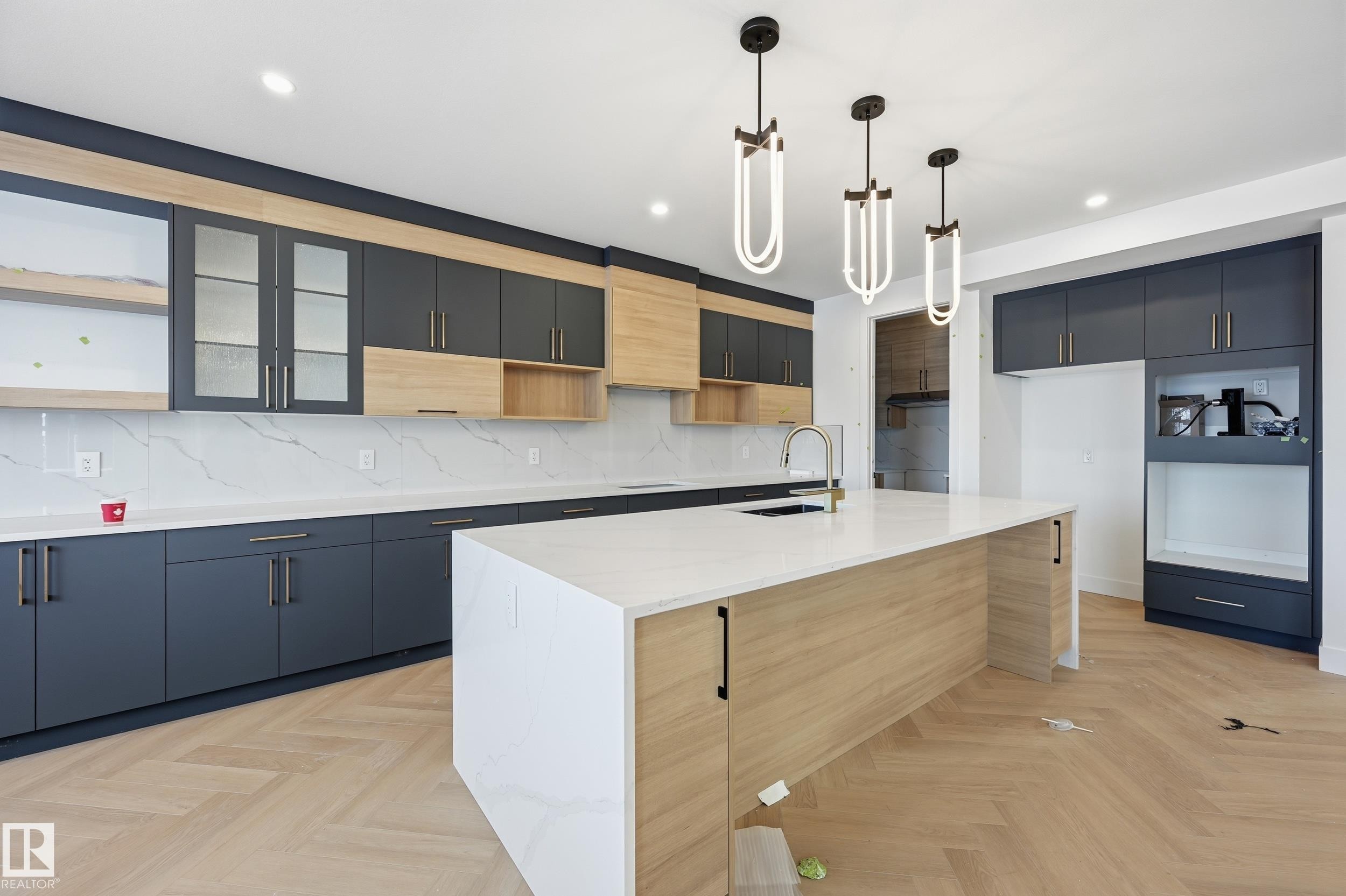 4 Eldridge Point(E), St. Albert, AB - Indoor Photo Showing Kitchen