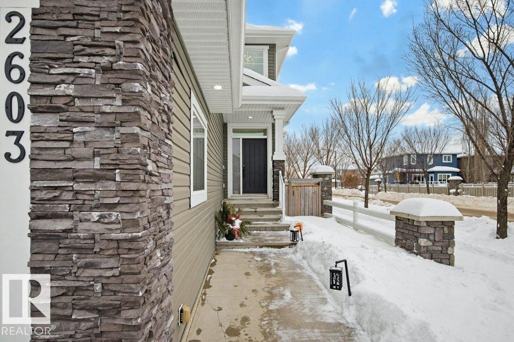 2603 Bluejay Close, Edmonton, AB - Outdoor