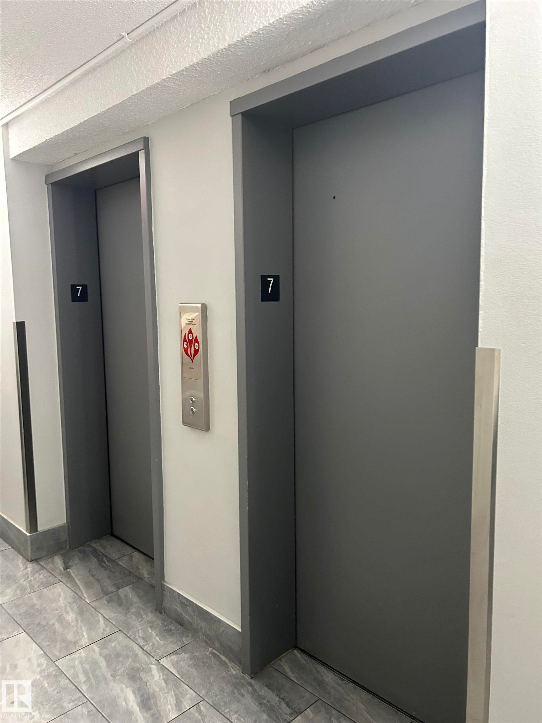 714 10160 114 Street Nw, Edmonton, AB - Indoor Photo Showing Other Room