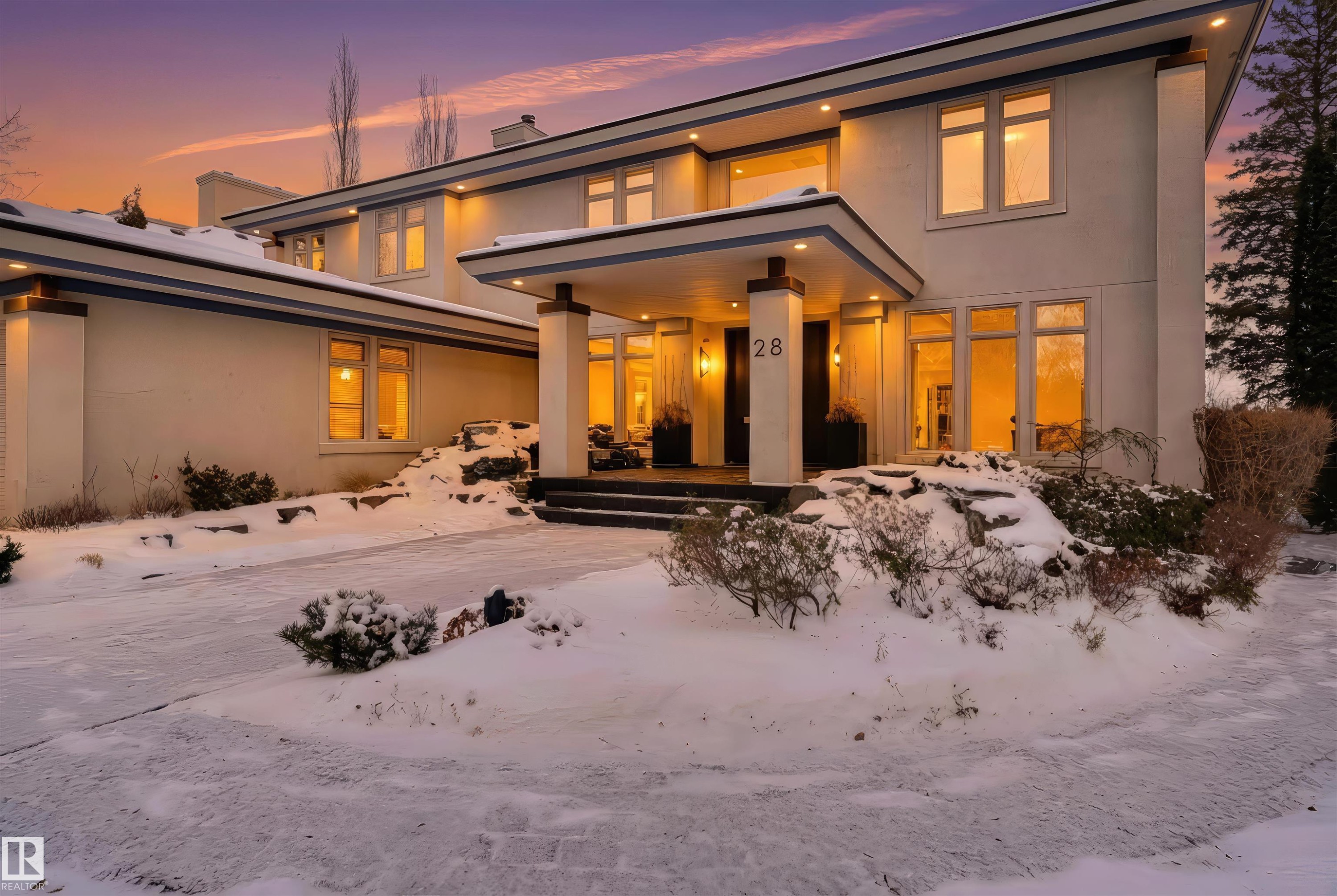 28 Riverside Crescent, Edmonton, AB - Outdoor