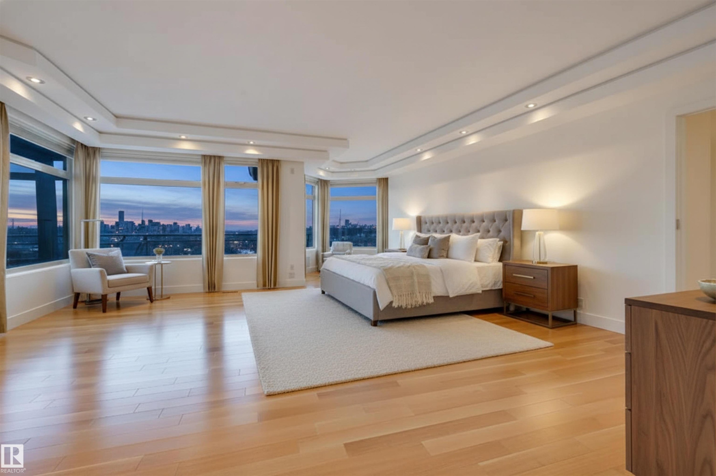 28 Riverside Crescent, Edmonton, AB - Indoor Photo Showing Bedroom