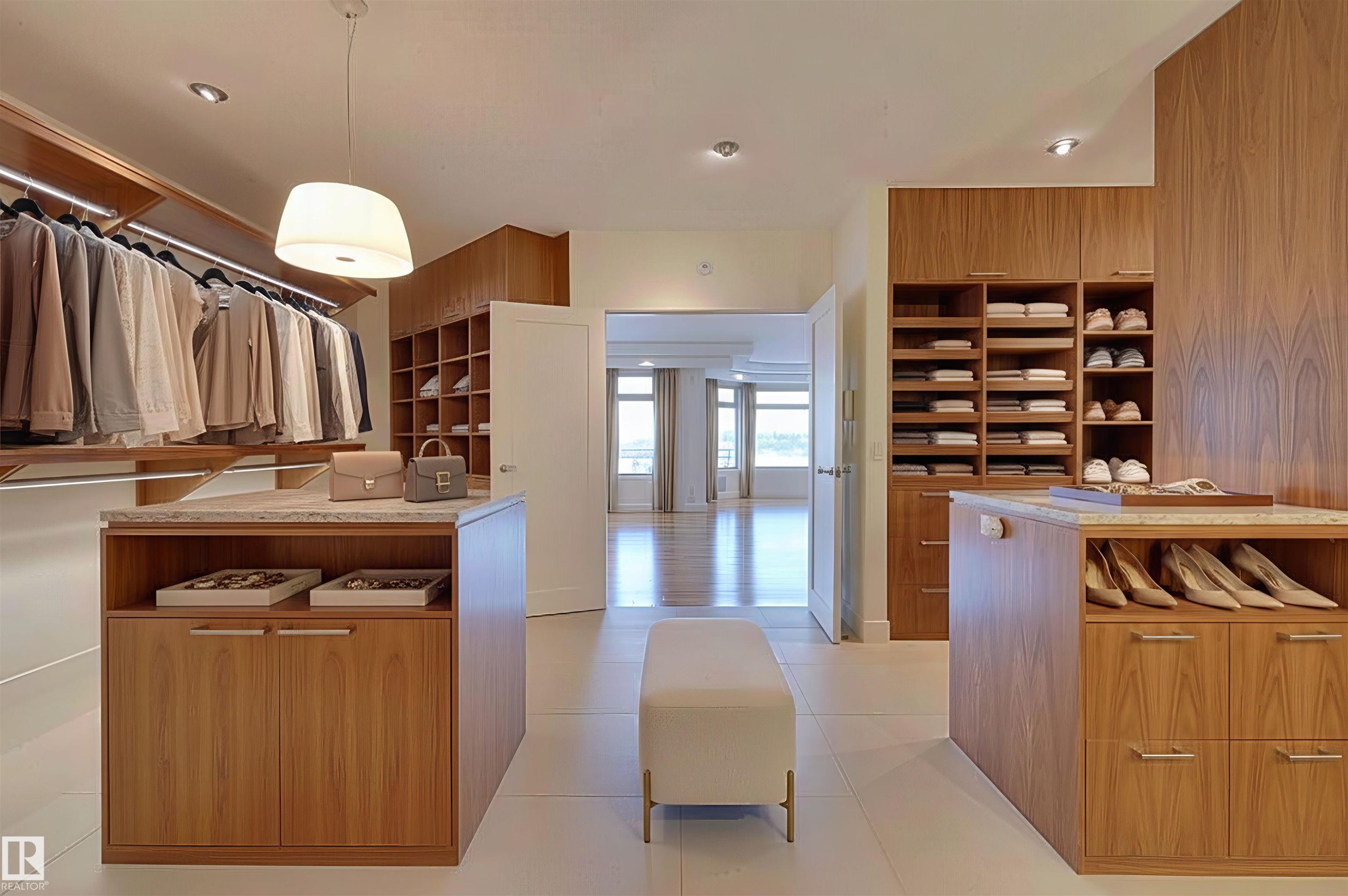 28 Riverside Crescent, Edmonton, AB - Indoor