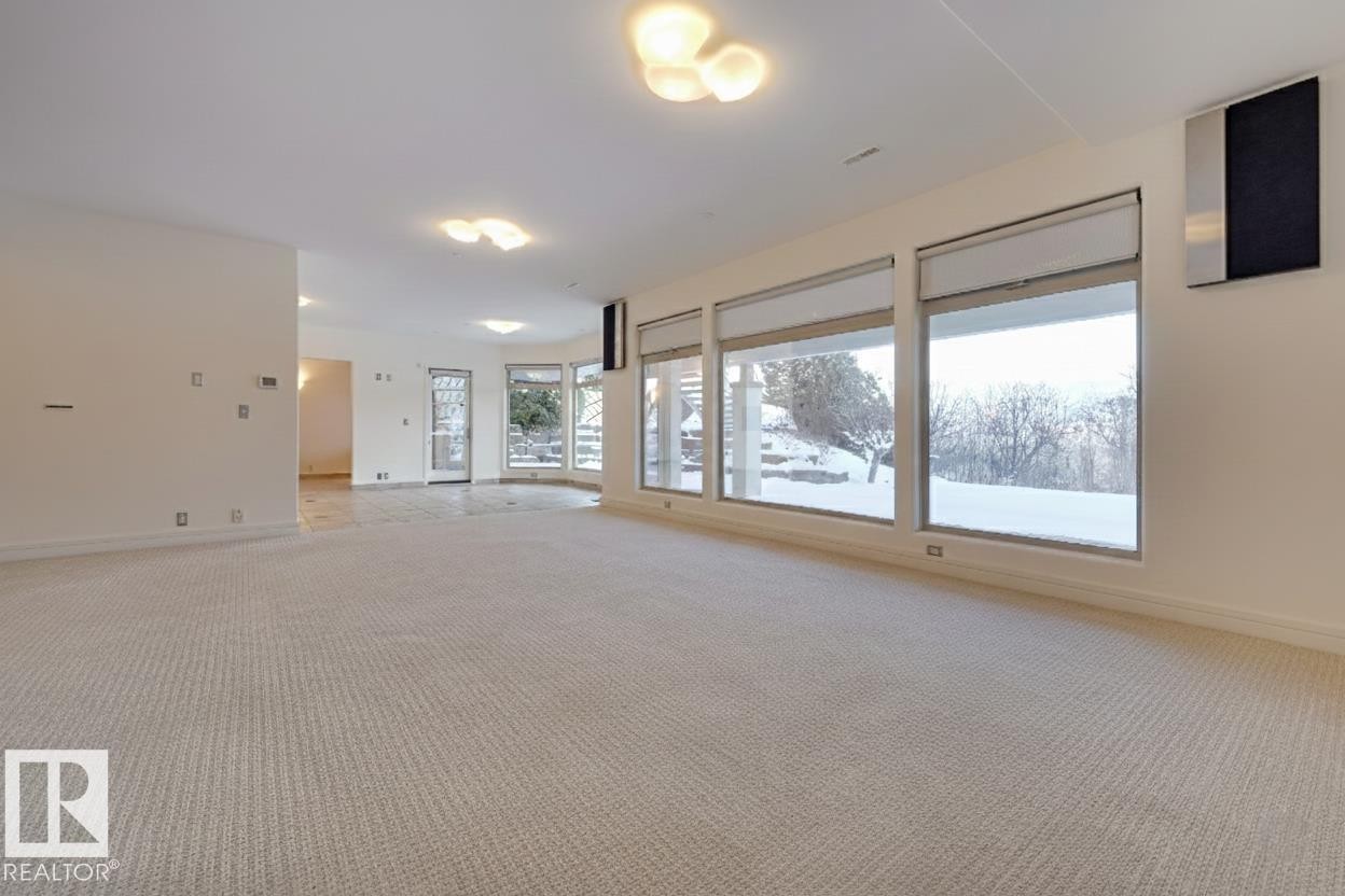 28 Riverside Crescent, Edmonton, AB - Indoor Photo Showing Other Room