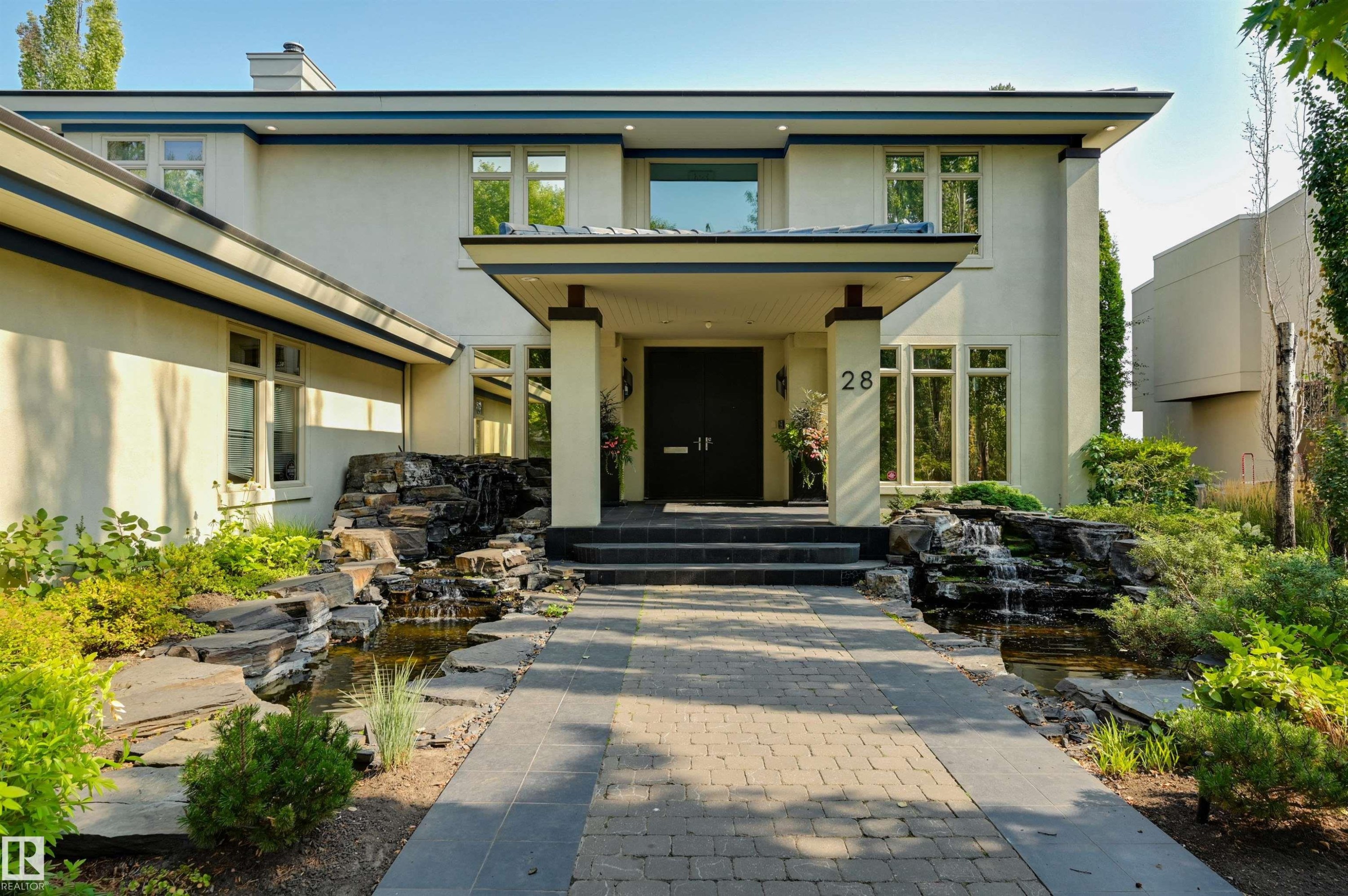 28 Riverside Crescent, Edmonton, AB - Outdoor