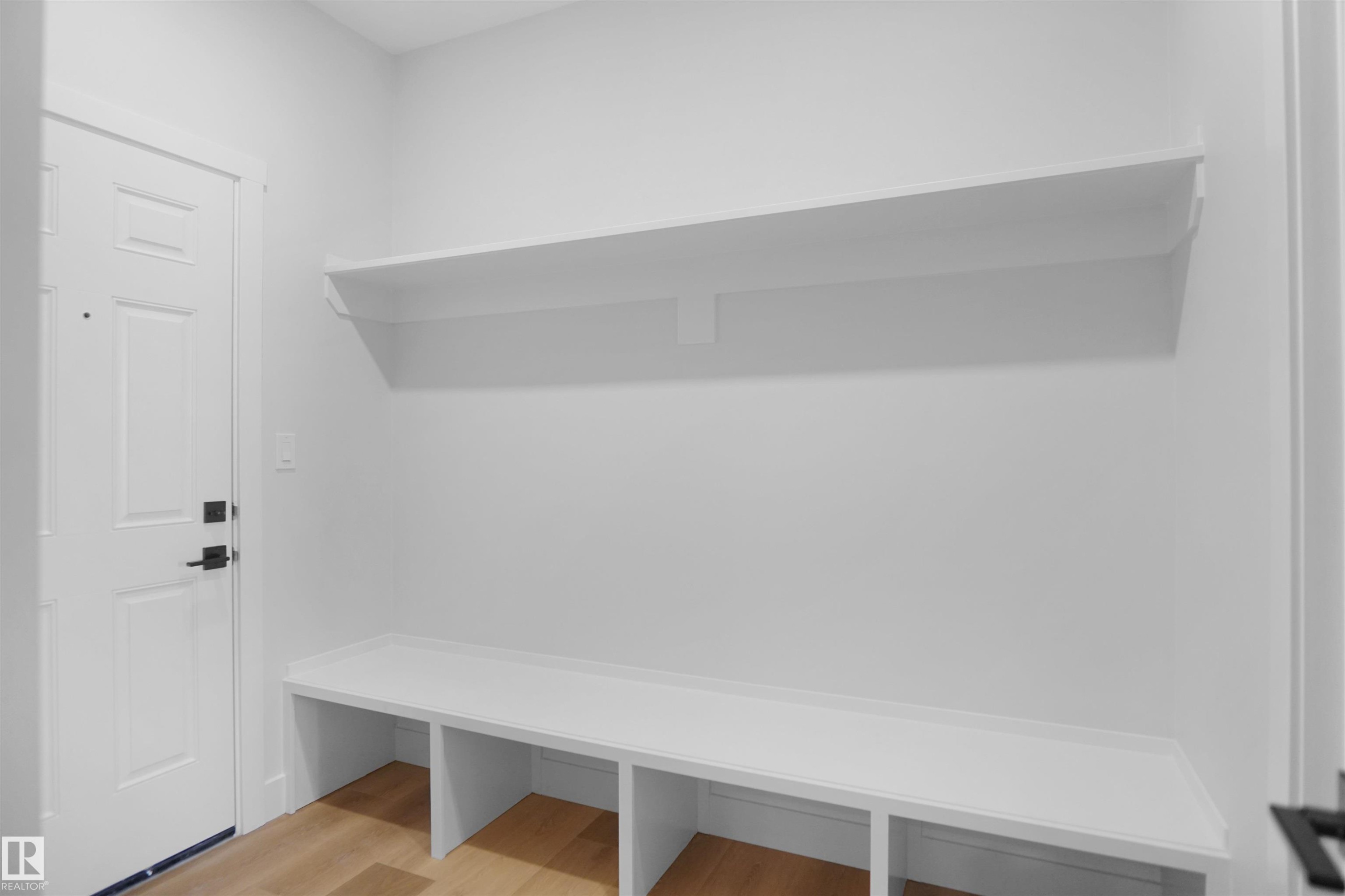 2823 152 Avenue, Edmonton, AB - Indoor Photo Showing Other Room