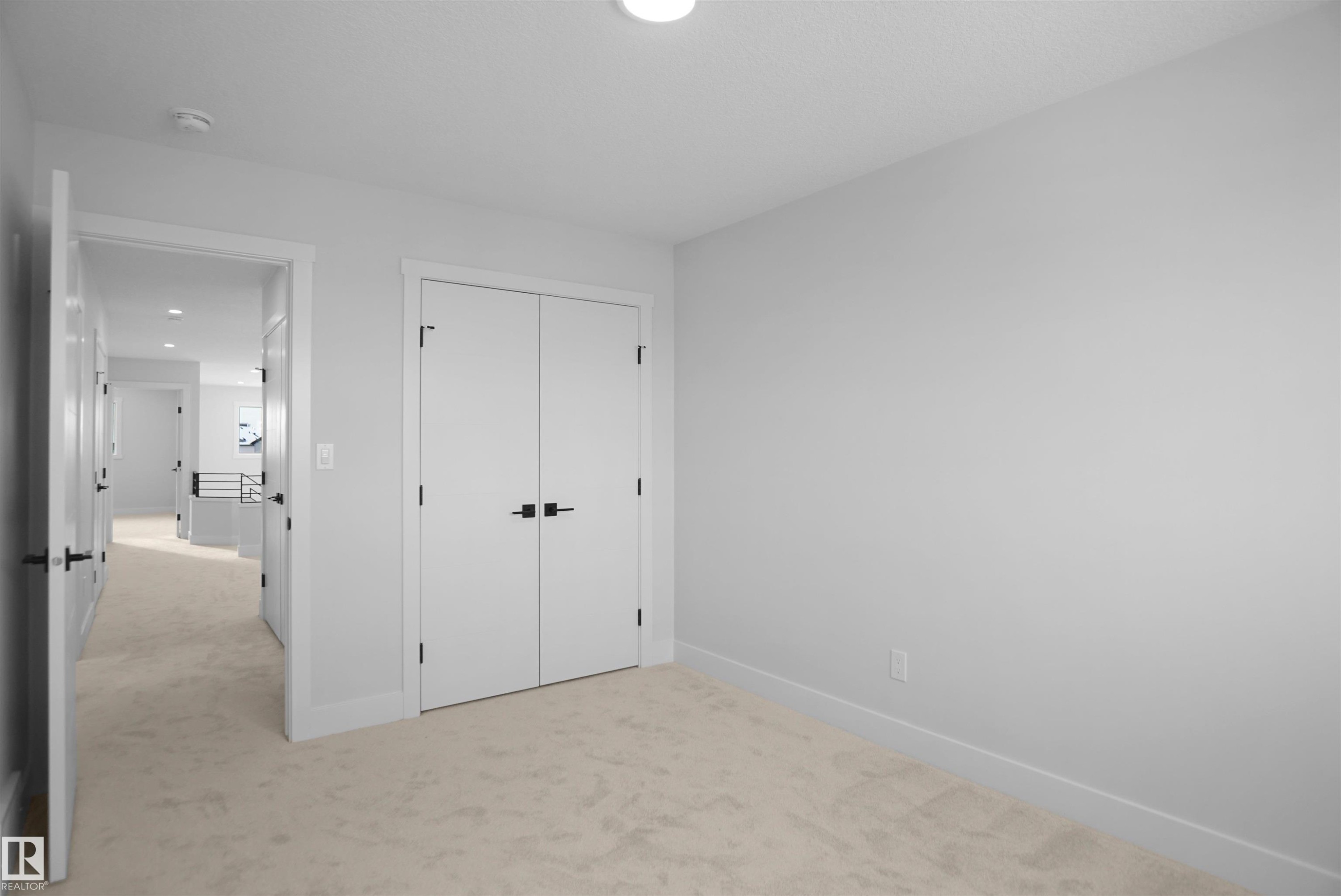 2823 152 Avenue, Edmonton, AB - Indoor Photo Showing Other Room