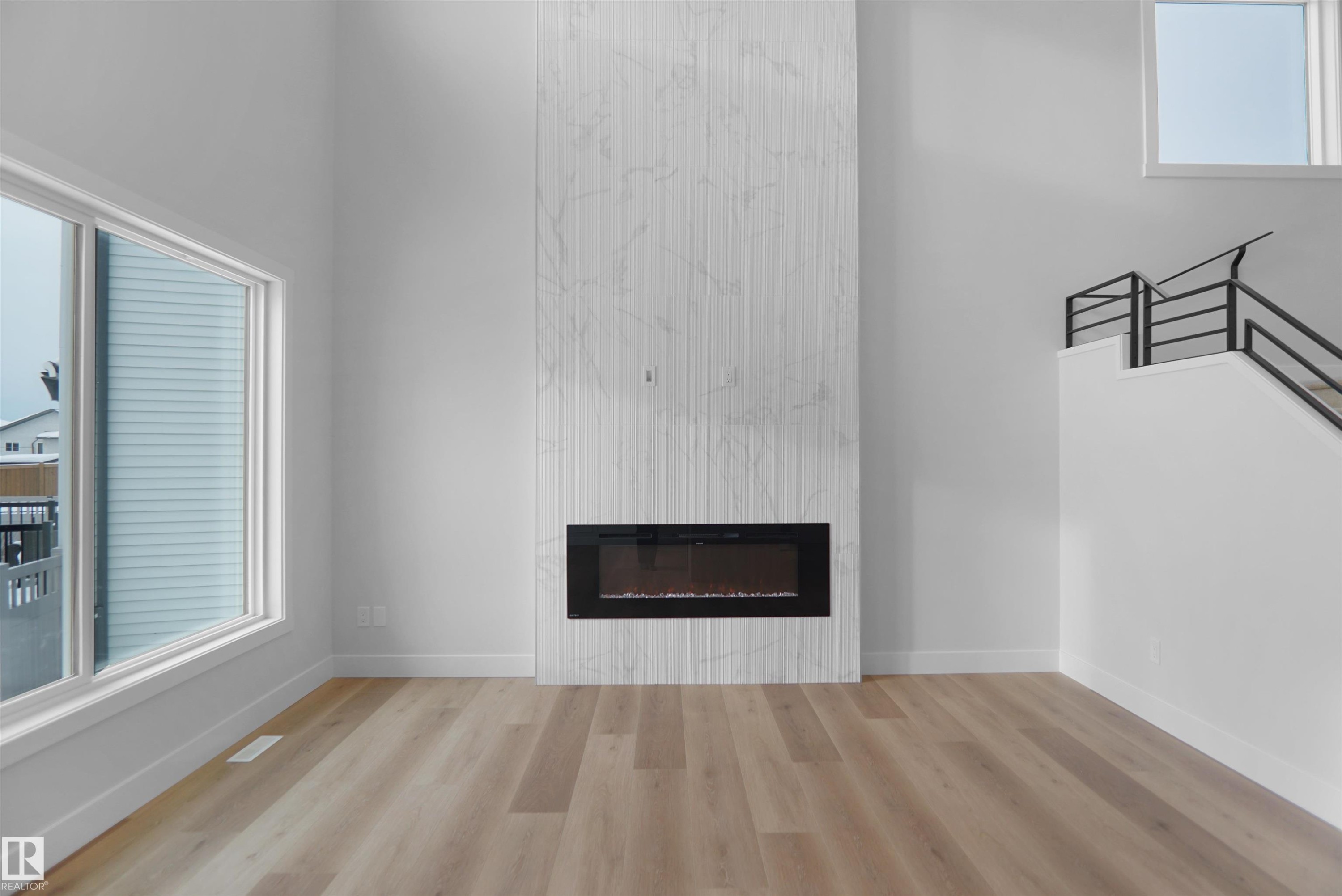 2823 152 Avenue, Edmonton, AB - Indoor Photo Showing Living Room With Fireplace