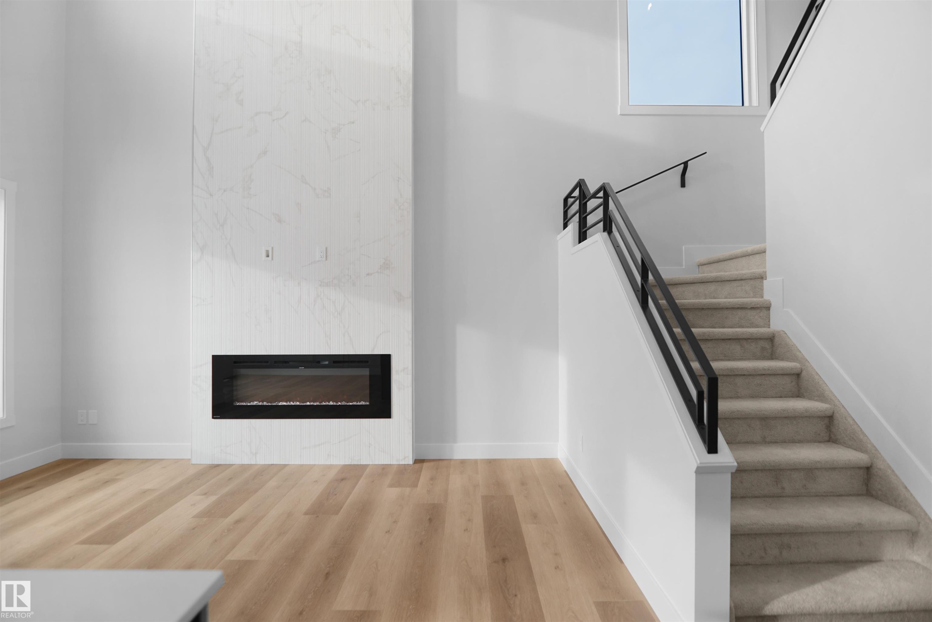 2823 152 Avenue, Edmonton, AB - Indoor With Fireplace