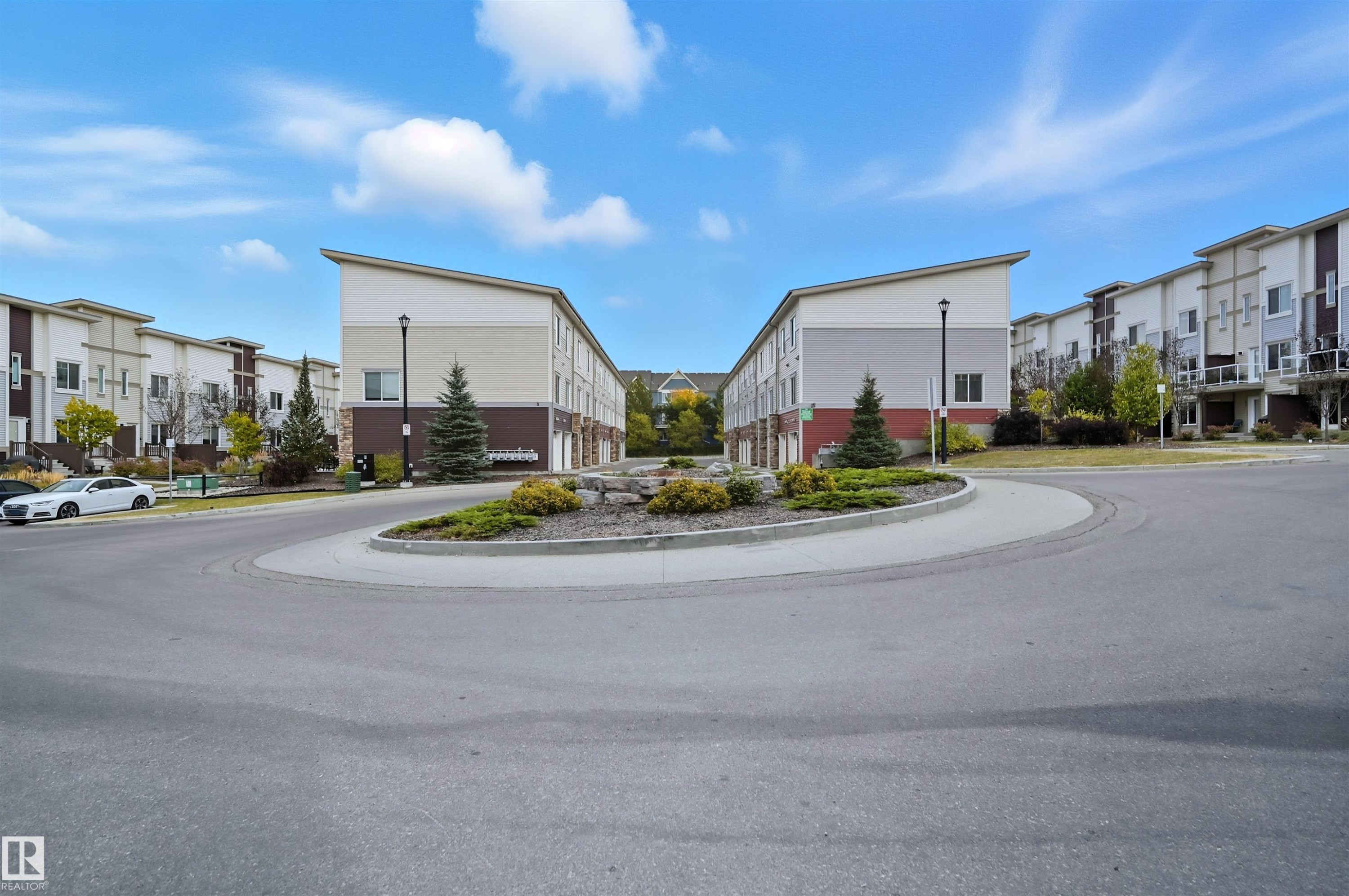 54 804 Welsh Drive, Edmonton, AB - Outdoor