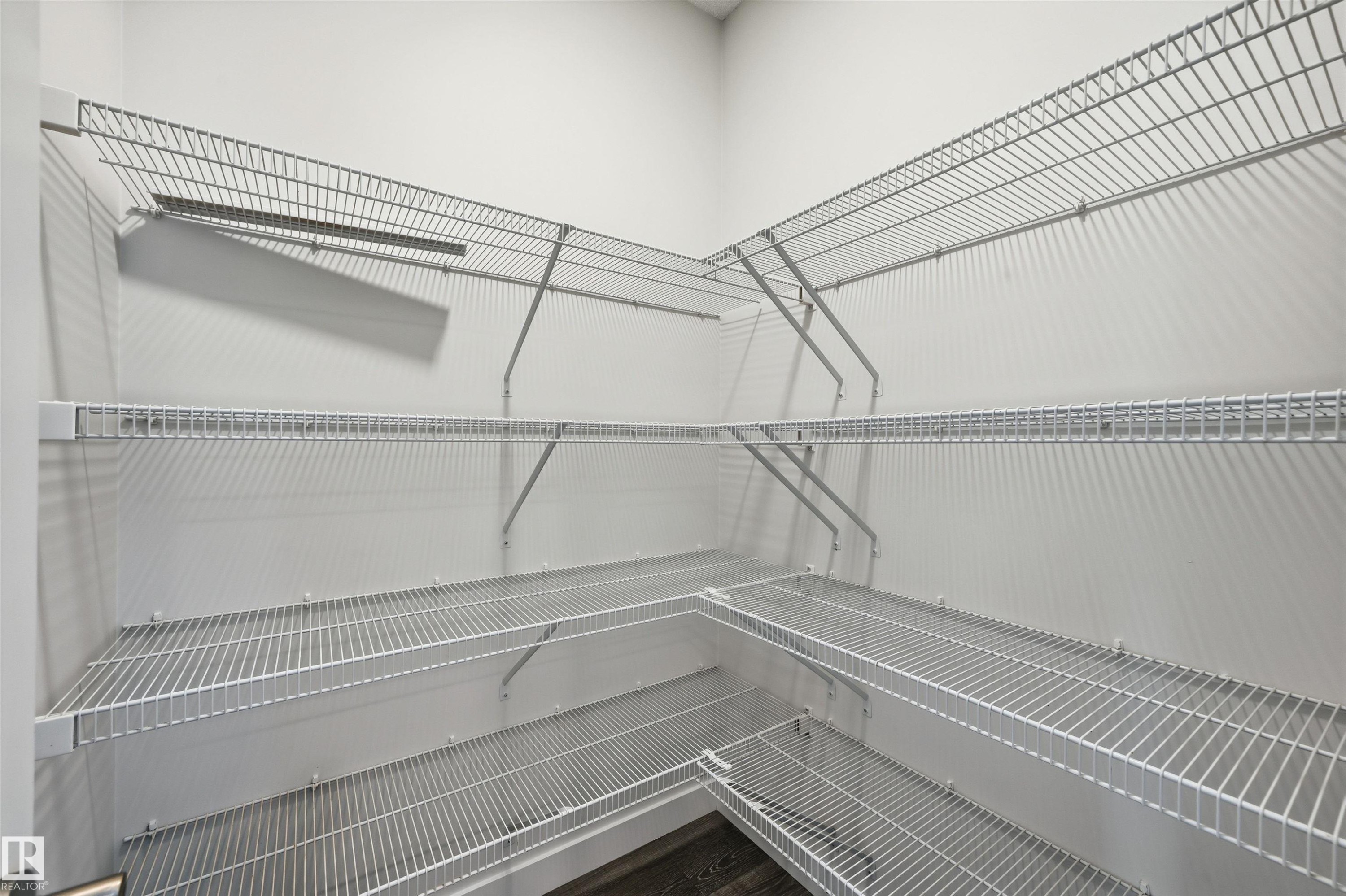 54 804 Welsh Drive, Edmonton, AB - Indoor With Storage