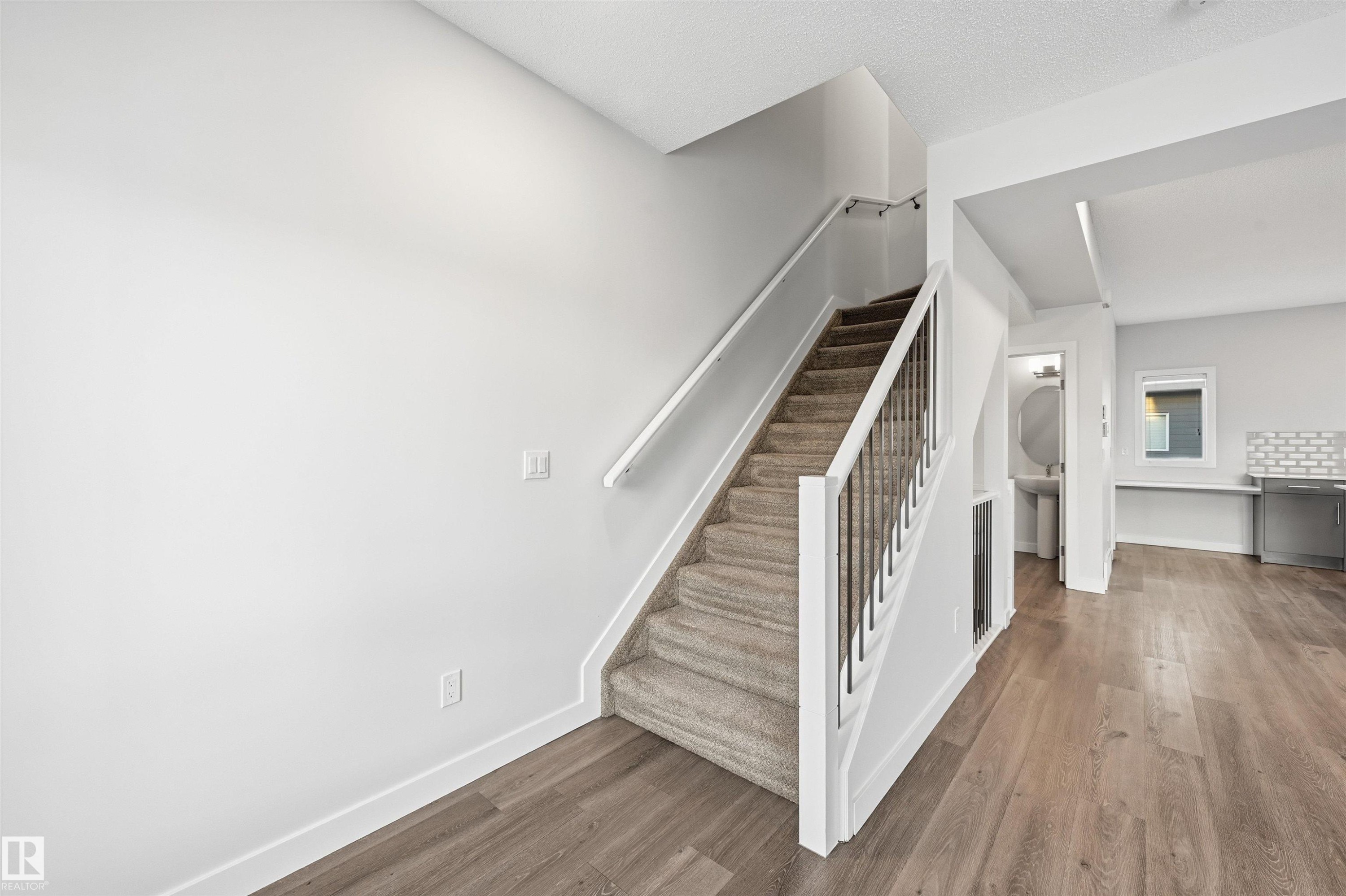 54 804 Welsh Drive, Edmonton, AB - Indoor Photo Showing Other Room