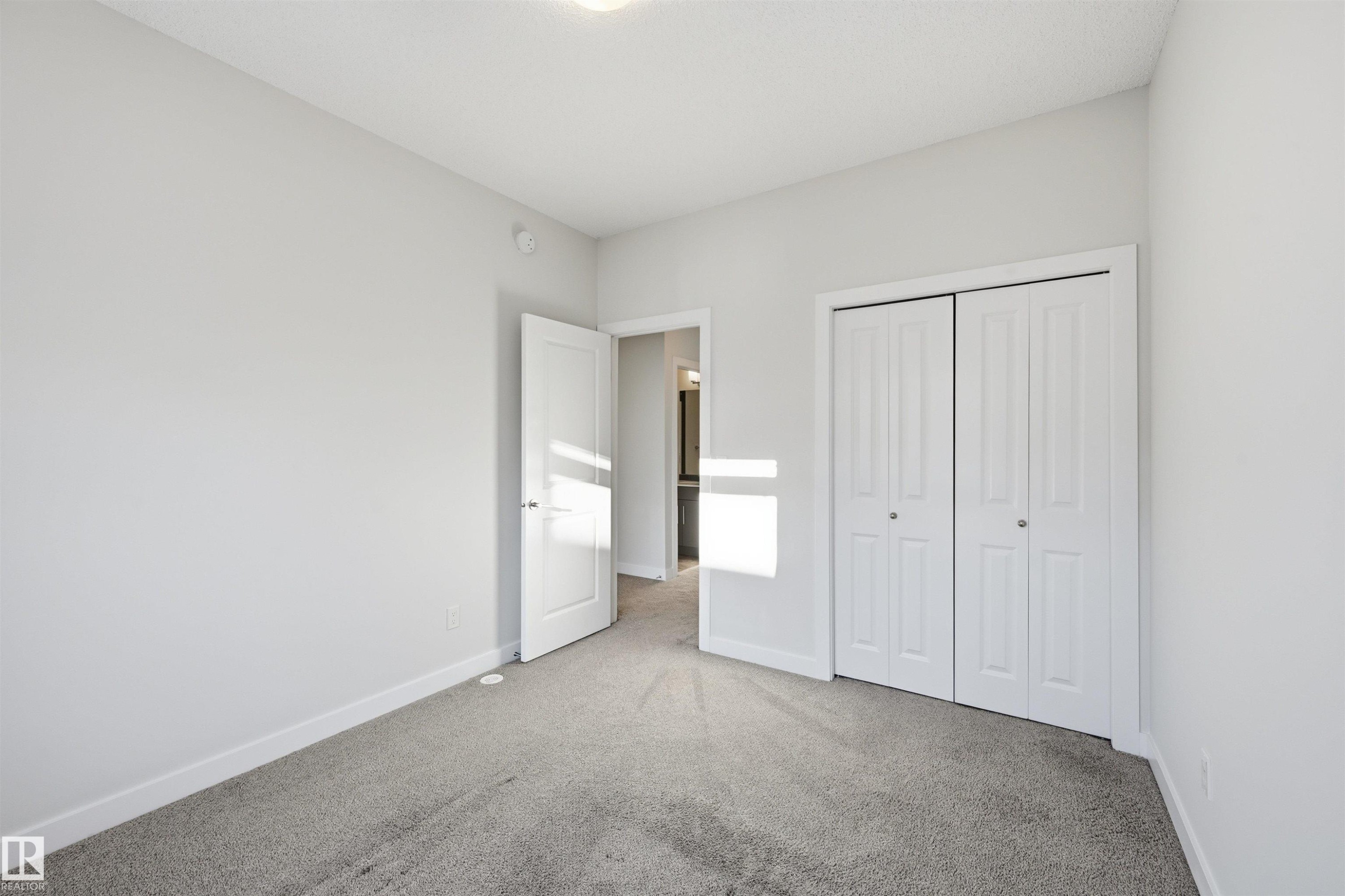 54 804 Welsh Drive, Edmonton, AB - Indoor