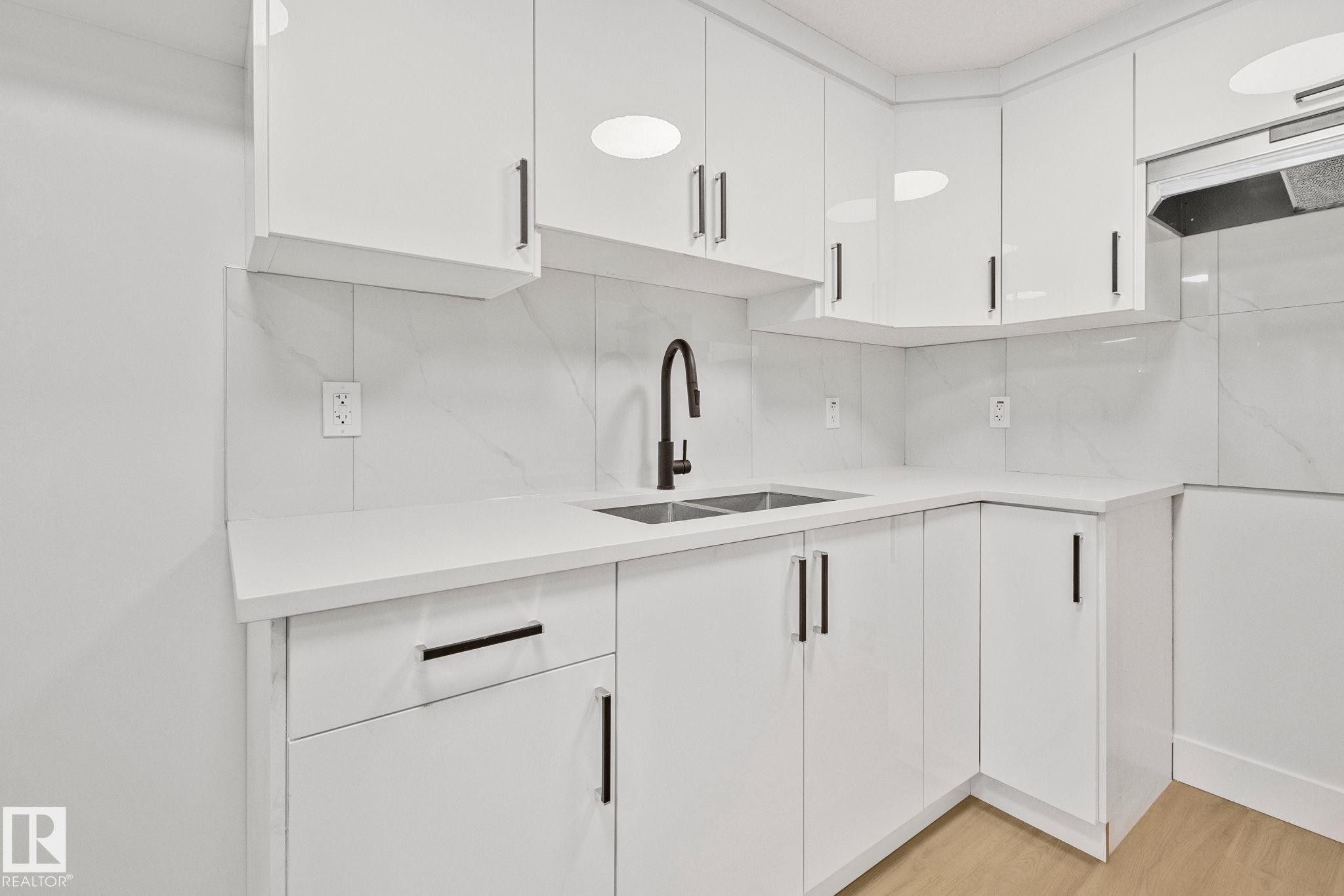 Edmonton, AB - Indoor Photo Showing Kitchen With Double Sink